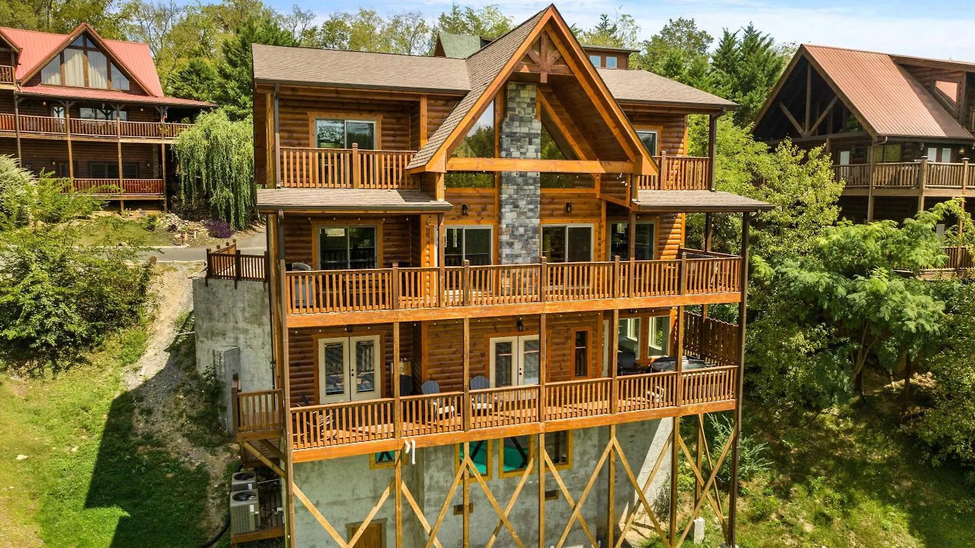 In & Out Pool, Near Dollywood, Game Room, Luxury *