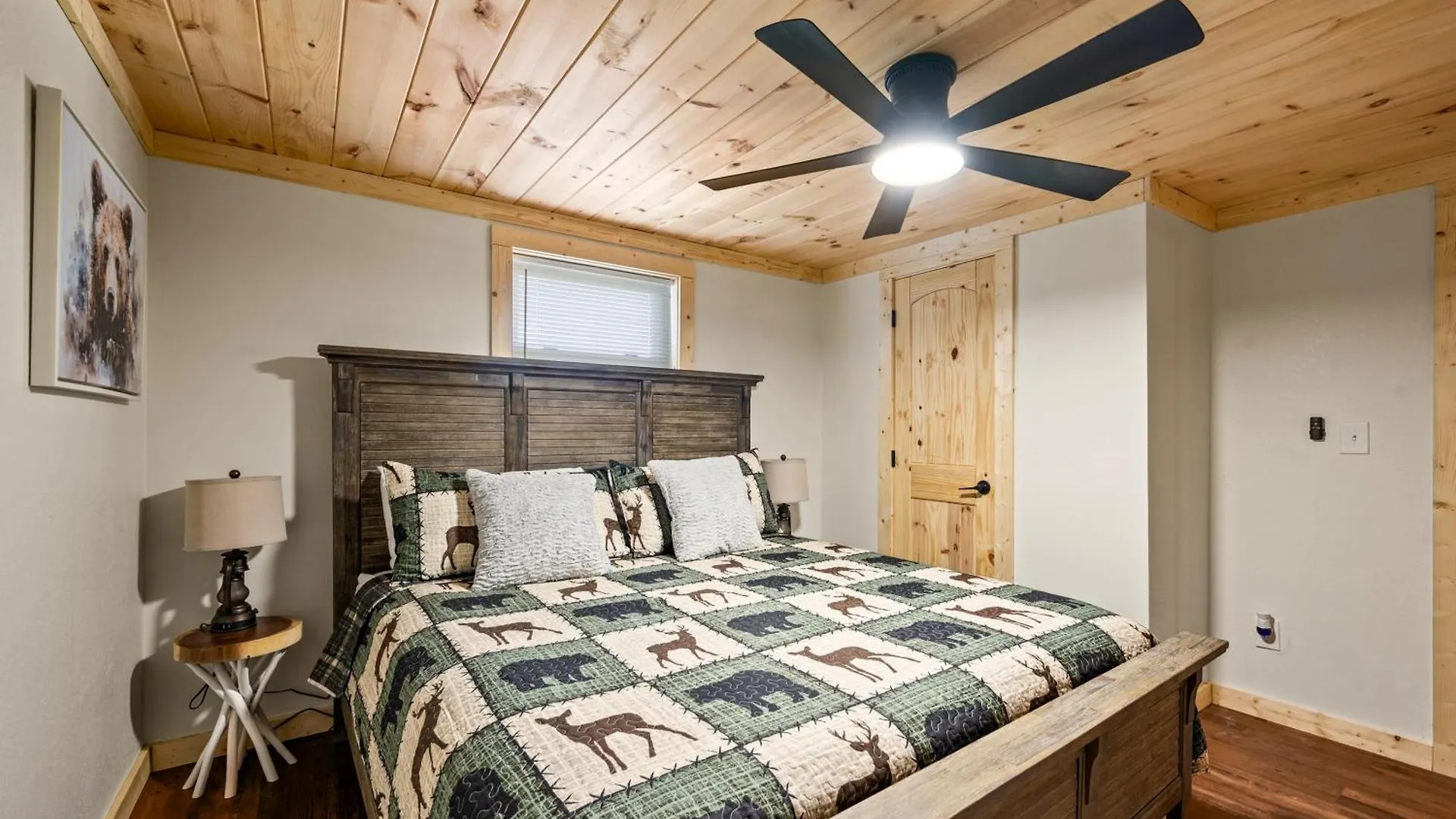 Location, Hot Tub, Theater, Grill, Ez Roads Pigeon Forge
