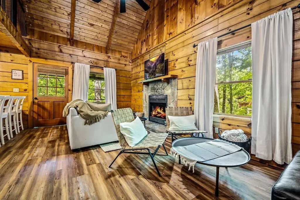 Relaxing Escape * Pigeon Forge