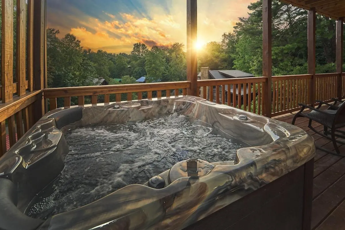 In & Out Pool, Near Dollywood, Game Room, Luxury *
