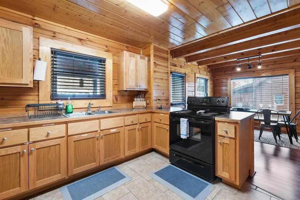 Bearly Behavin Holiday home