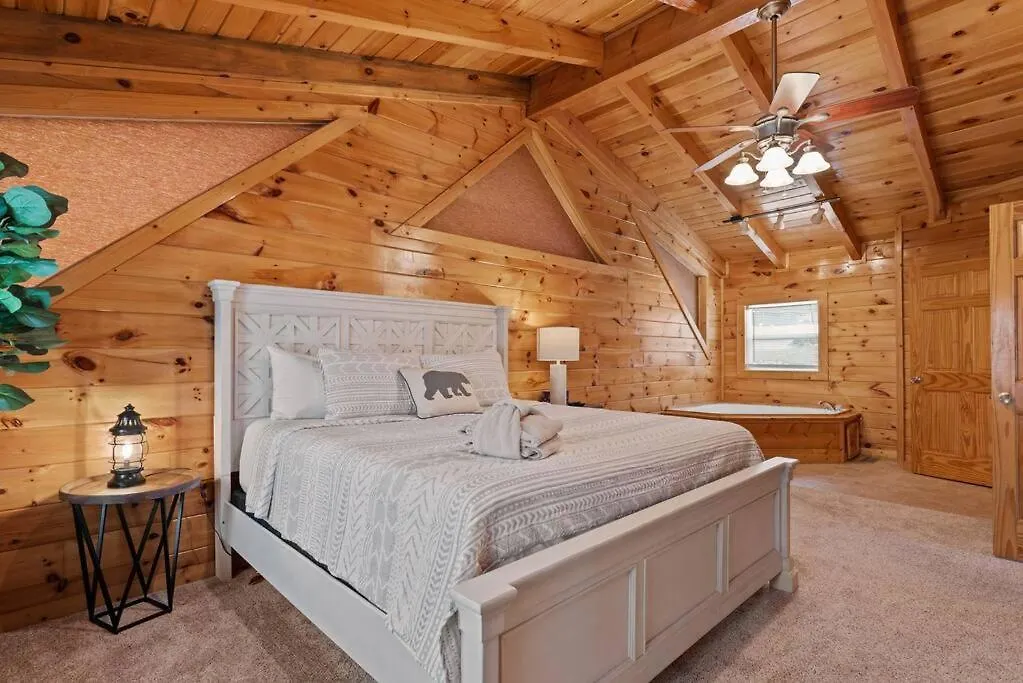 Bearly Behavin Holiday home Pigeon Forge