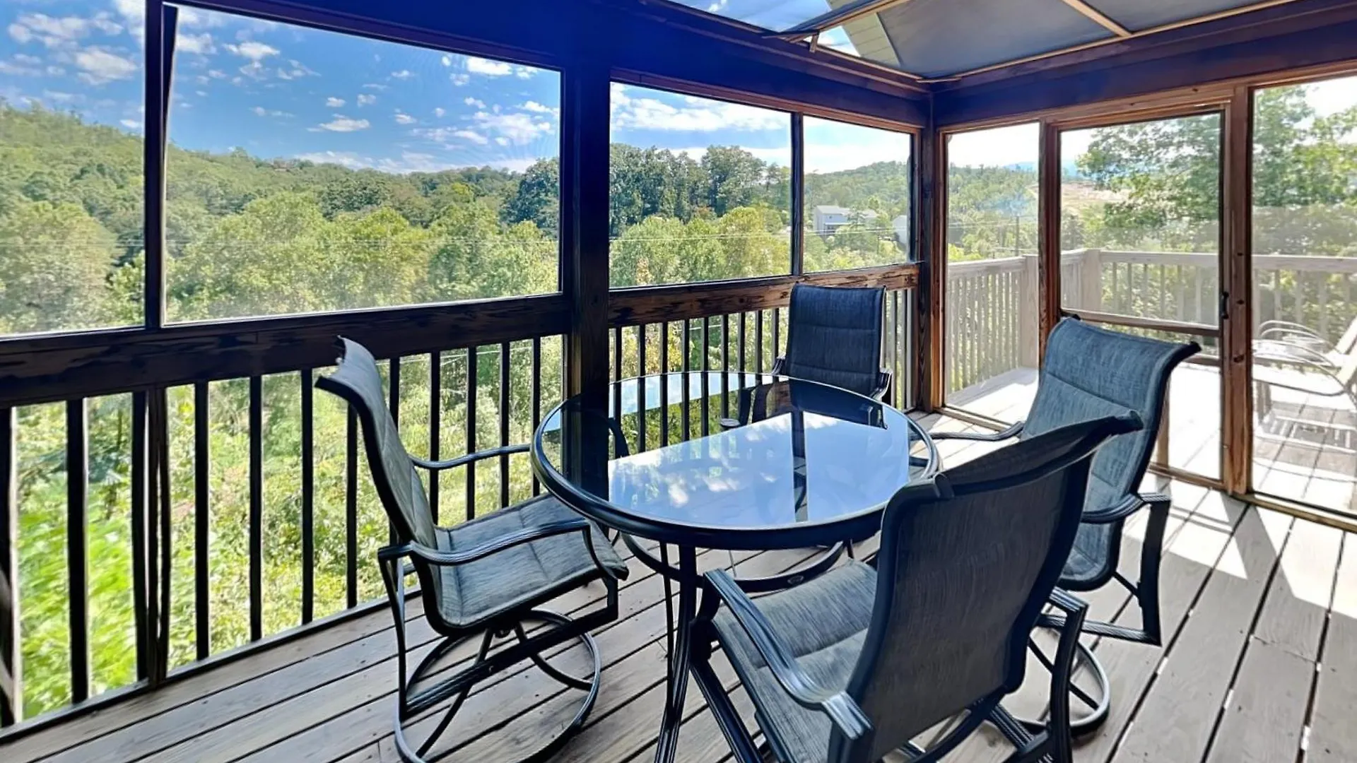 Holiday home Emilys Hideaway