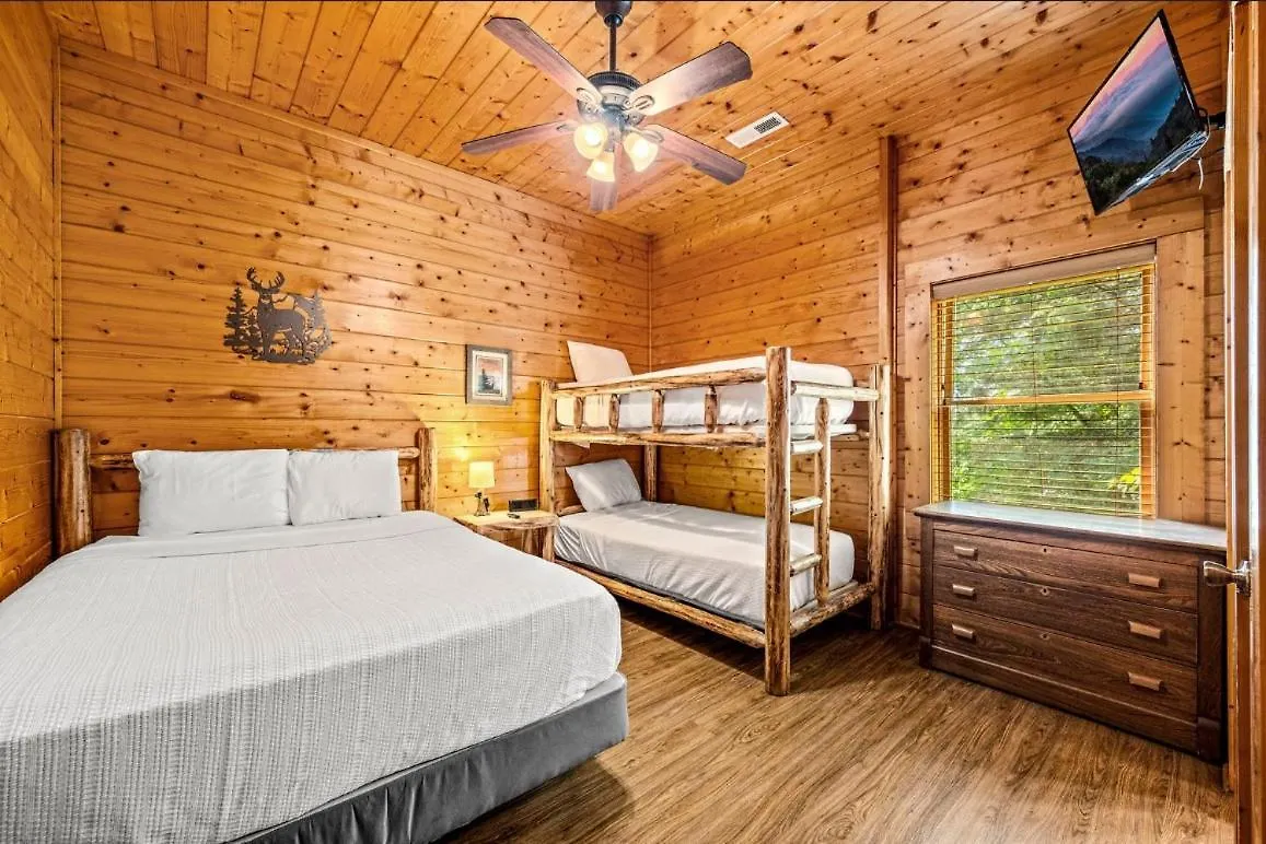 Misty Mountain Game And Hot Tub Pigeon Forge