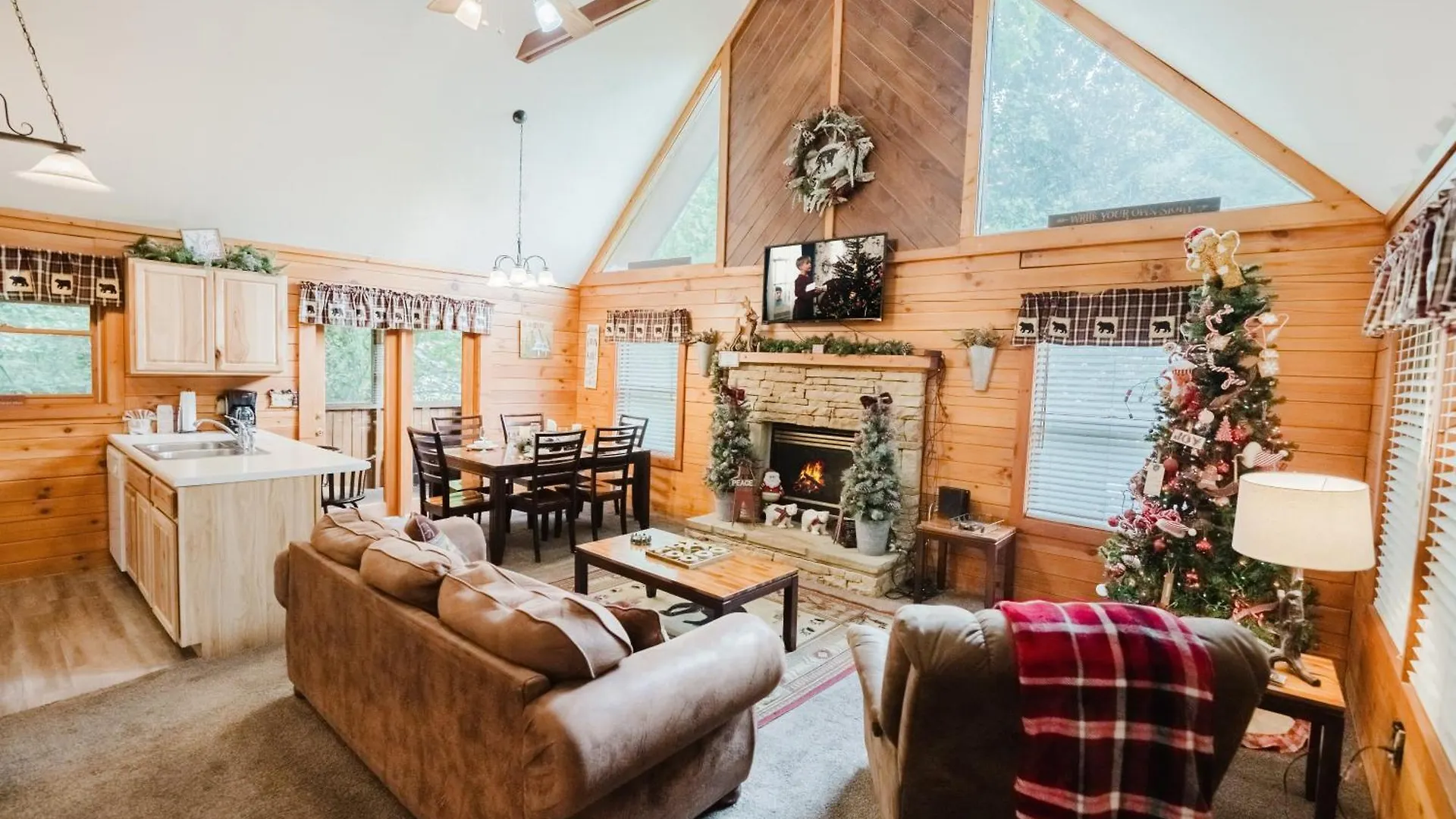 Holiday home Always Christmas Pigeon Forge
