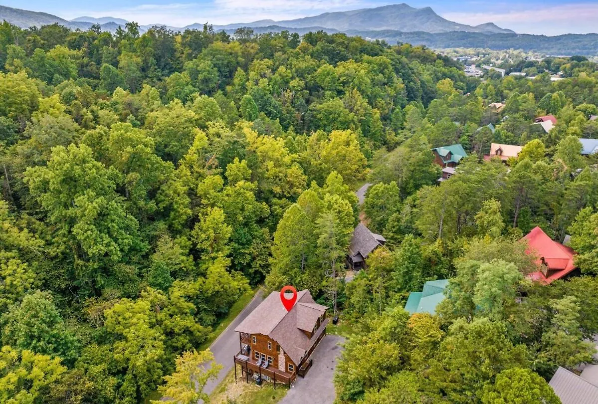 度假居 Indoor Pool, Near Dollywood, Theater, Luxury *