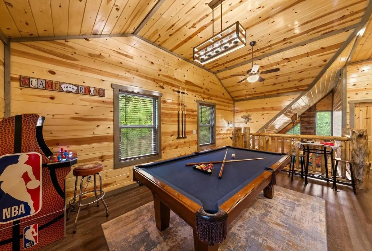度假居 Indoor Pool, Near Dollywood, Theater, Luxury *