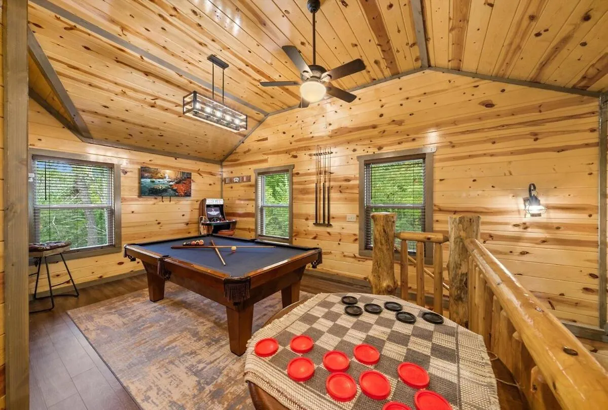 度假居 Indoor Pool, Near Dollywood, Theater, Luxury *