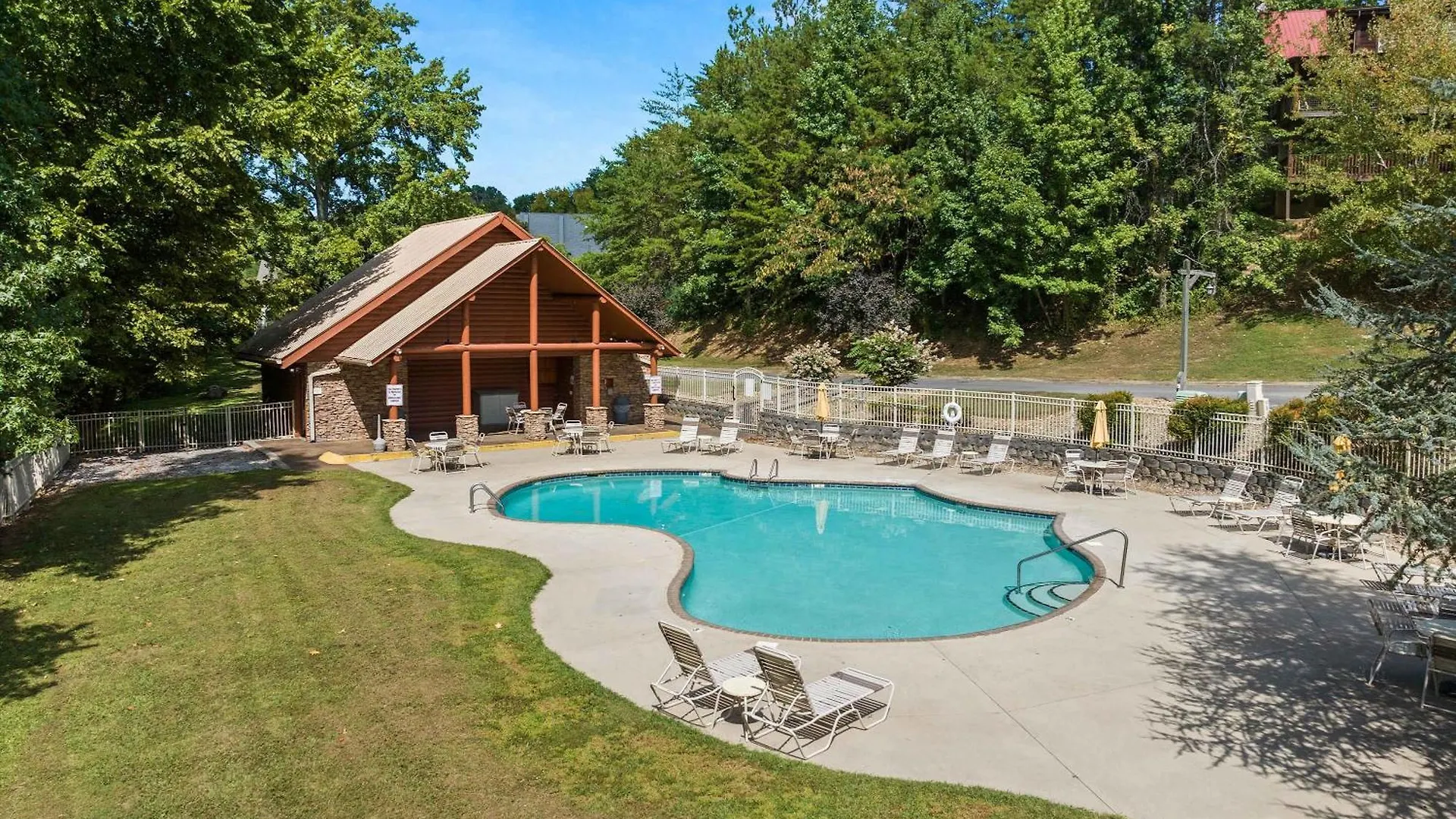 Indoor Pool, Near Dollywood, Theater, Luxury