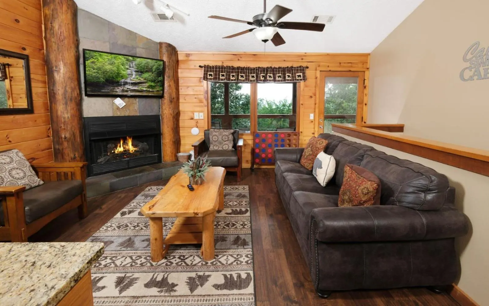 Smoky View On The Rocks Villa *