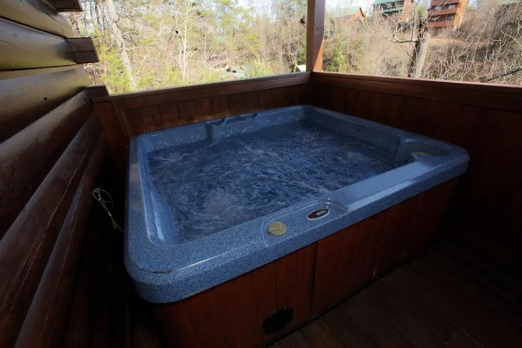 Holiday home Moon Shadow - Beautiful 1 Mile From Parkway Pigeon Forge