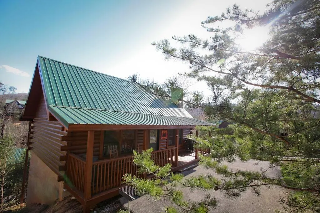 Holiday home Moon Shadow - Beautiful 1 Mile From Parkway
