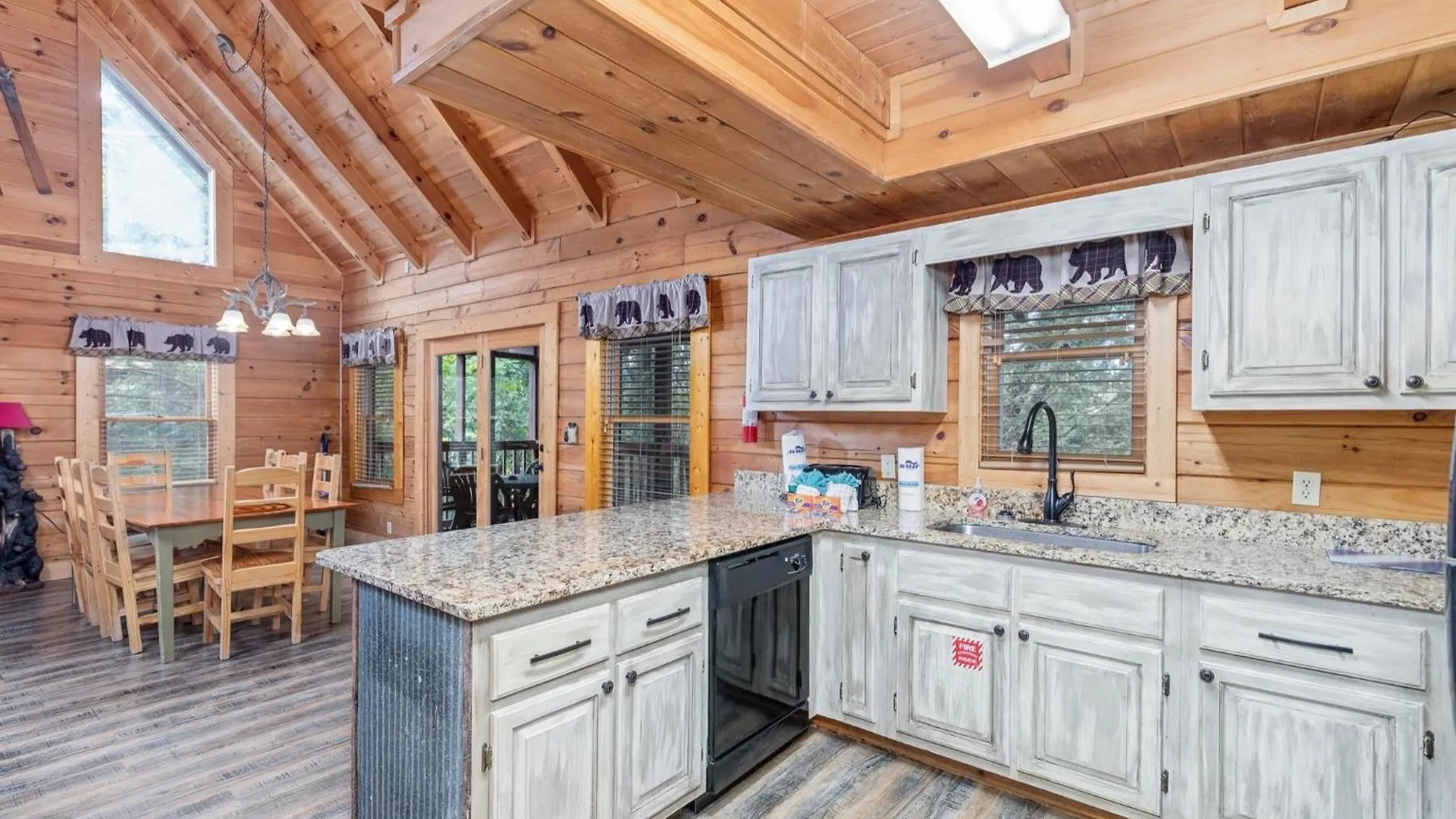 Holiday home Er101 - Heavenly Hideaway Great Location - Close To Town! *