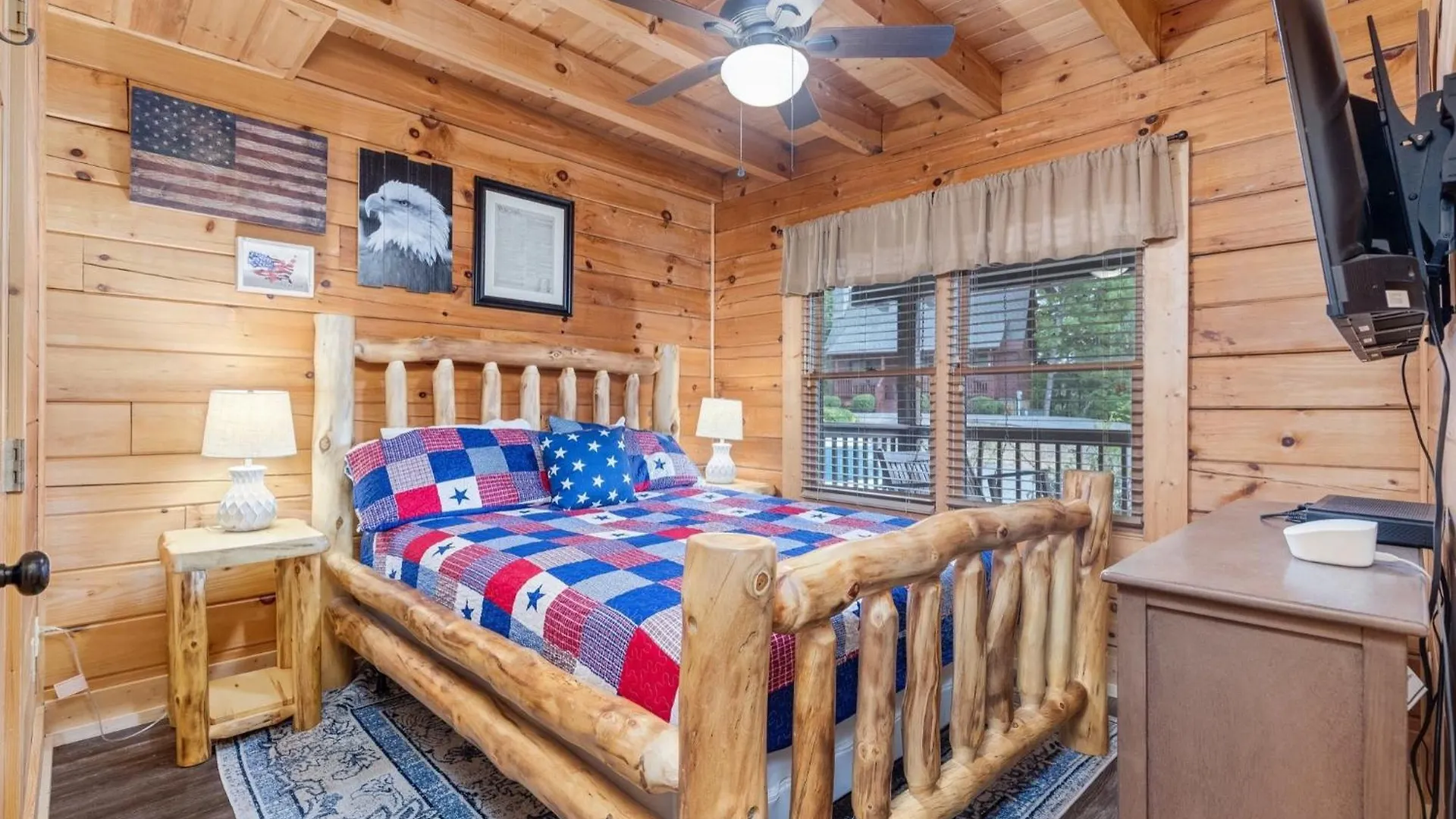 Er101 - Heavenly Hideaway Great Location - Close To Town!