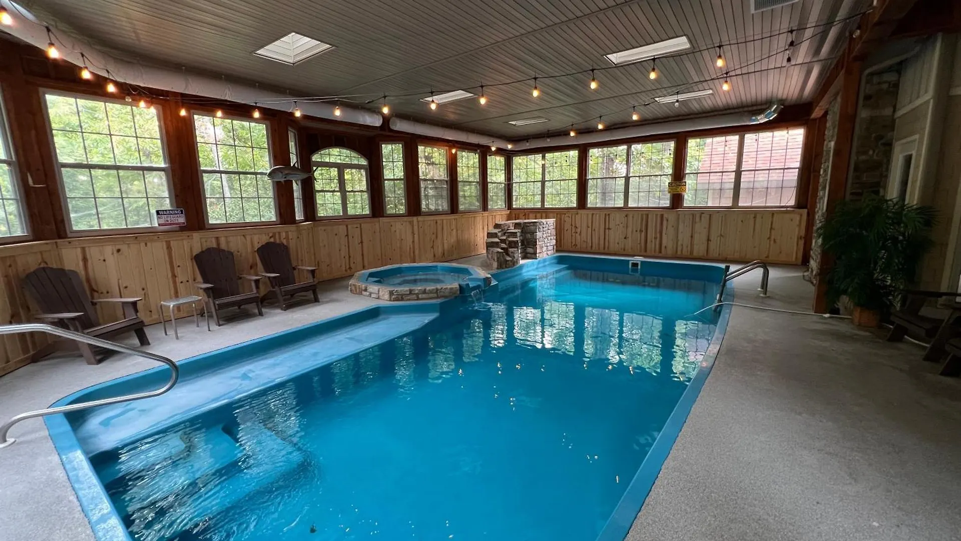 Escape To The Estate At Mill Creek Luxury 5bed With Private Pool Hot Tub Game Fire Pit Holiday home Pigeon Forge