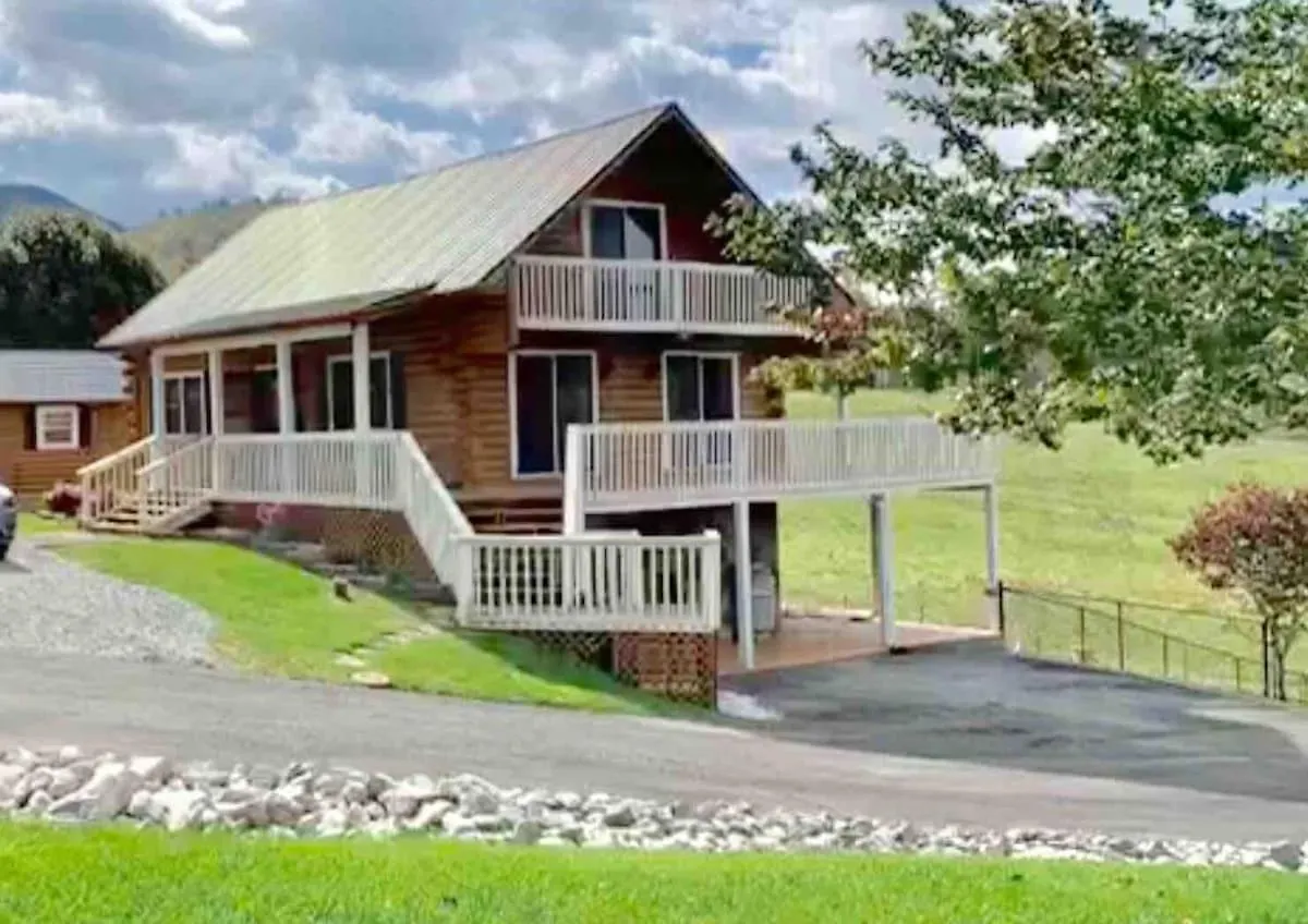Heartwood Lavish In The Smoky Mountains * Pigeon Forge