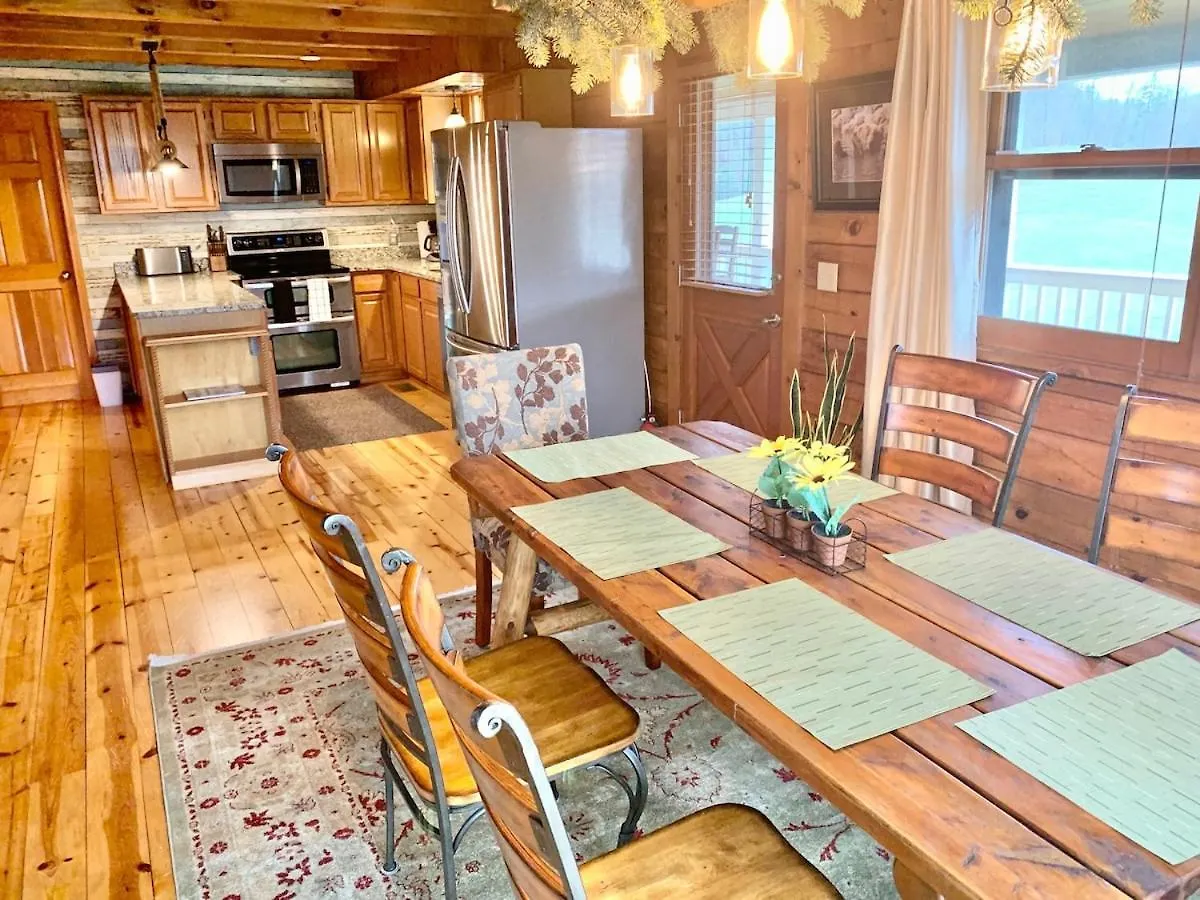 Holiday home Heartwood Lavish In The Smoky Mountains Pigeon Forge