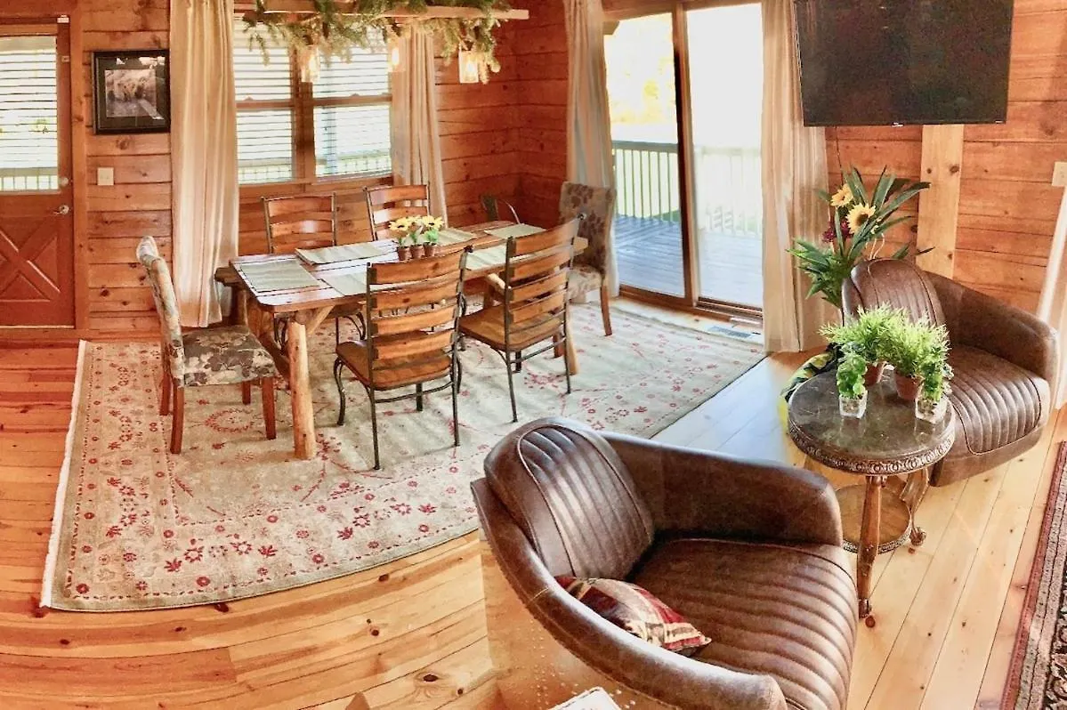 Holiday home Heartwood Lavish In The Smoky Mountains