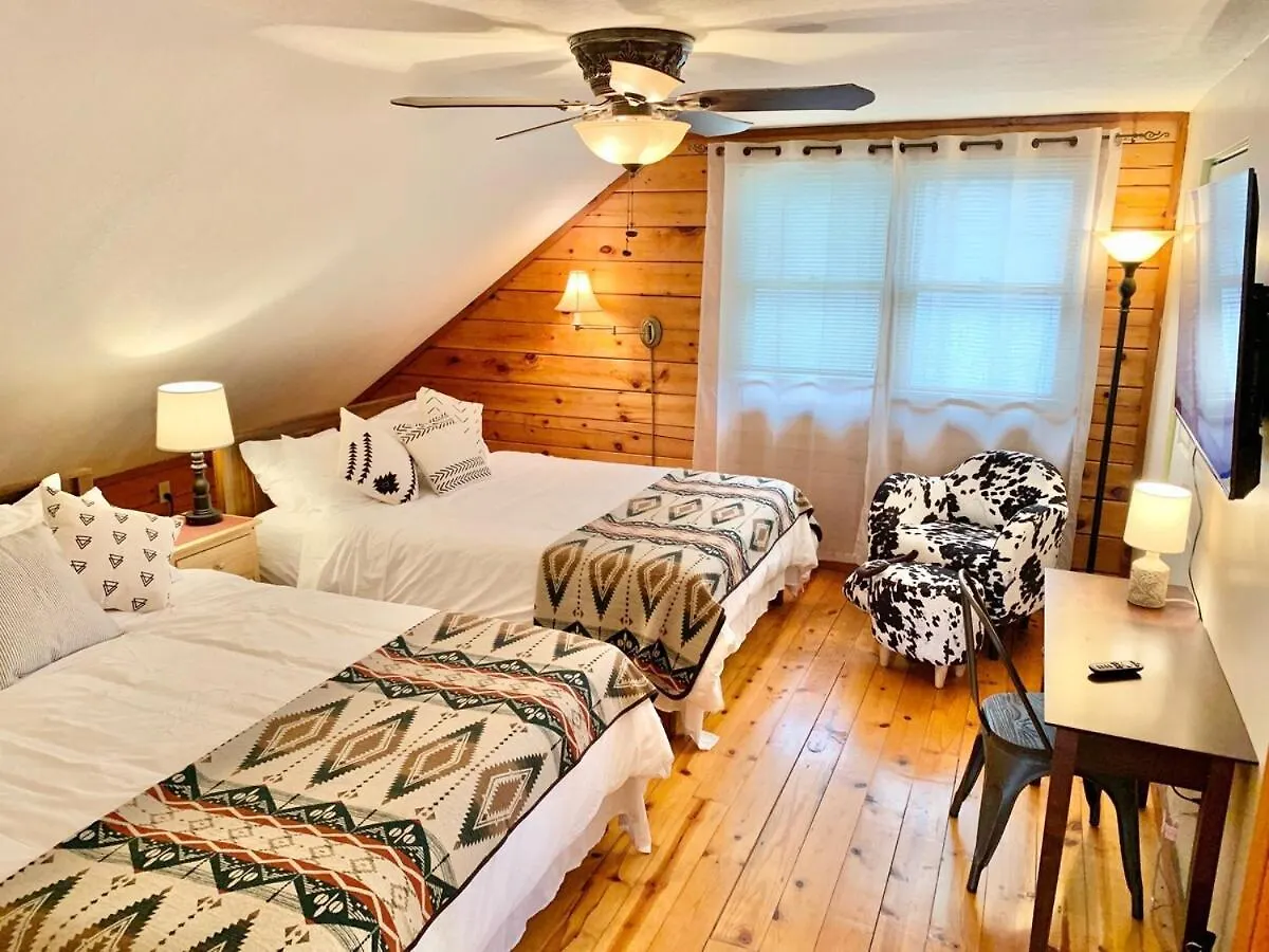 Heartwood Lavish In The Smoky Mountains