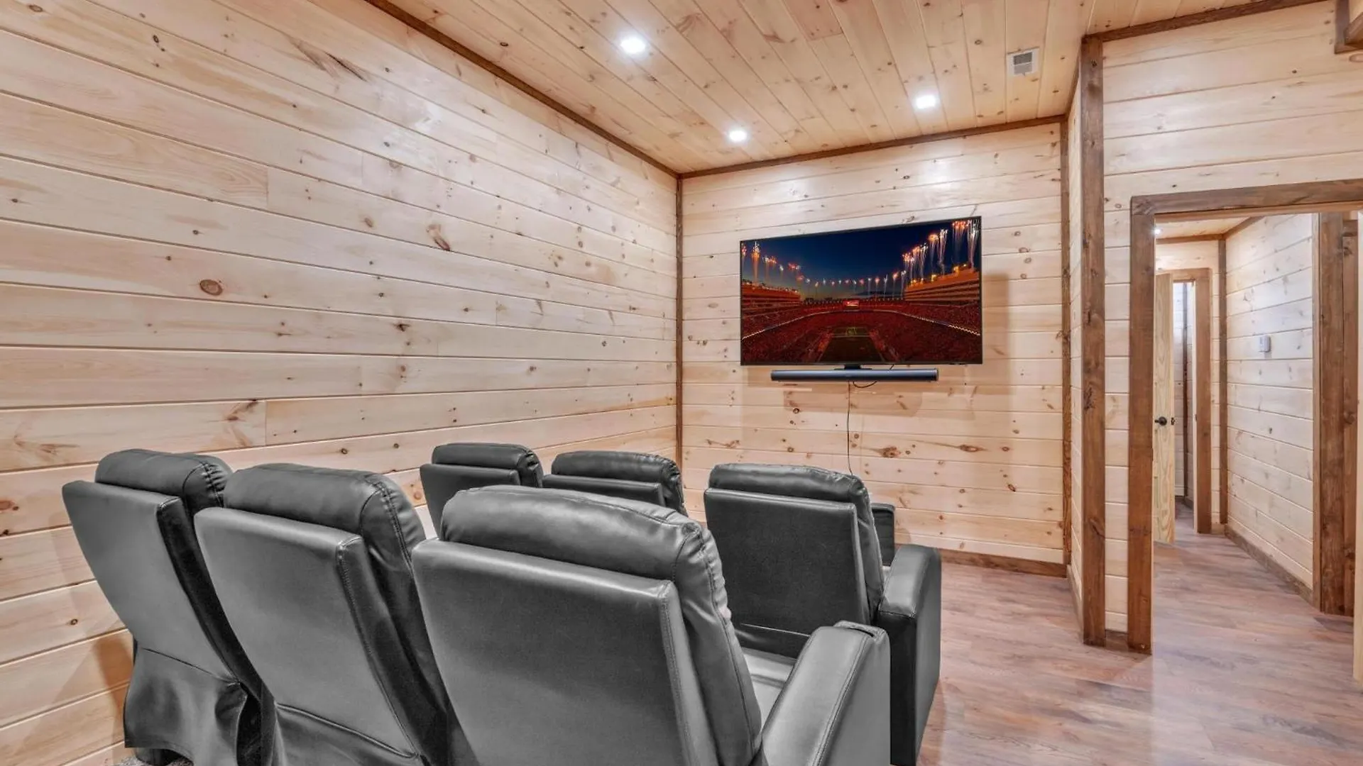 Ern803 - Beary Blue Oasis Holiday home *