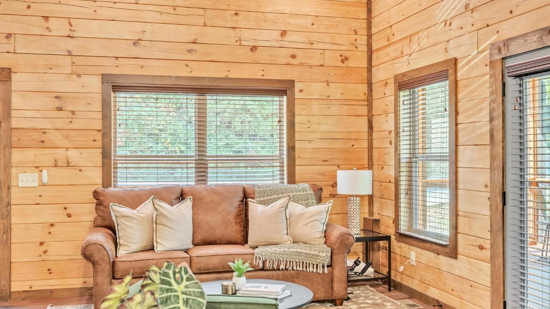 Ern803 - Beary Blue Oasis Holiday home