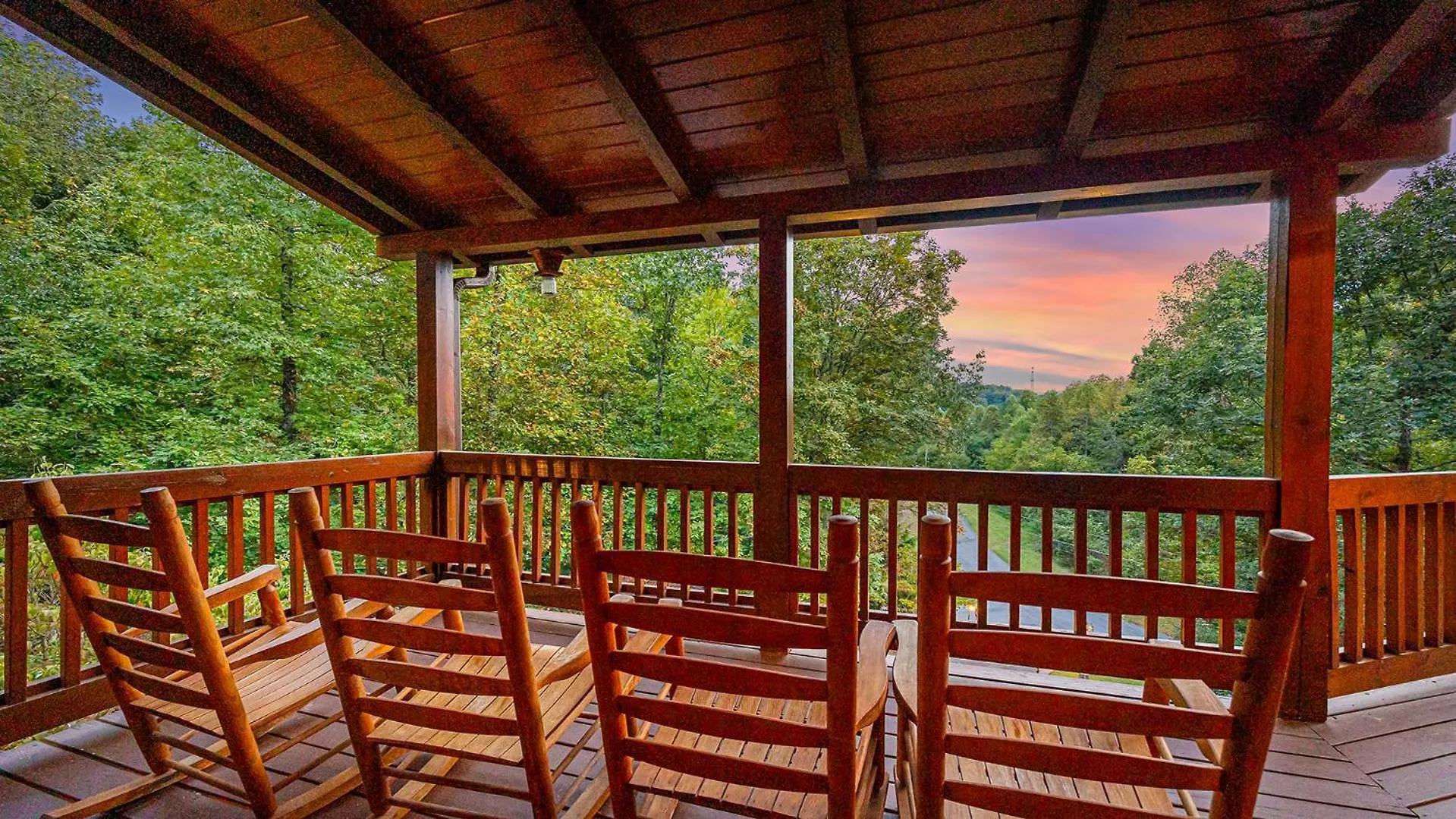 Applewood Manor *