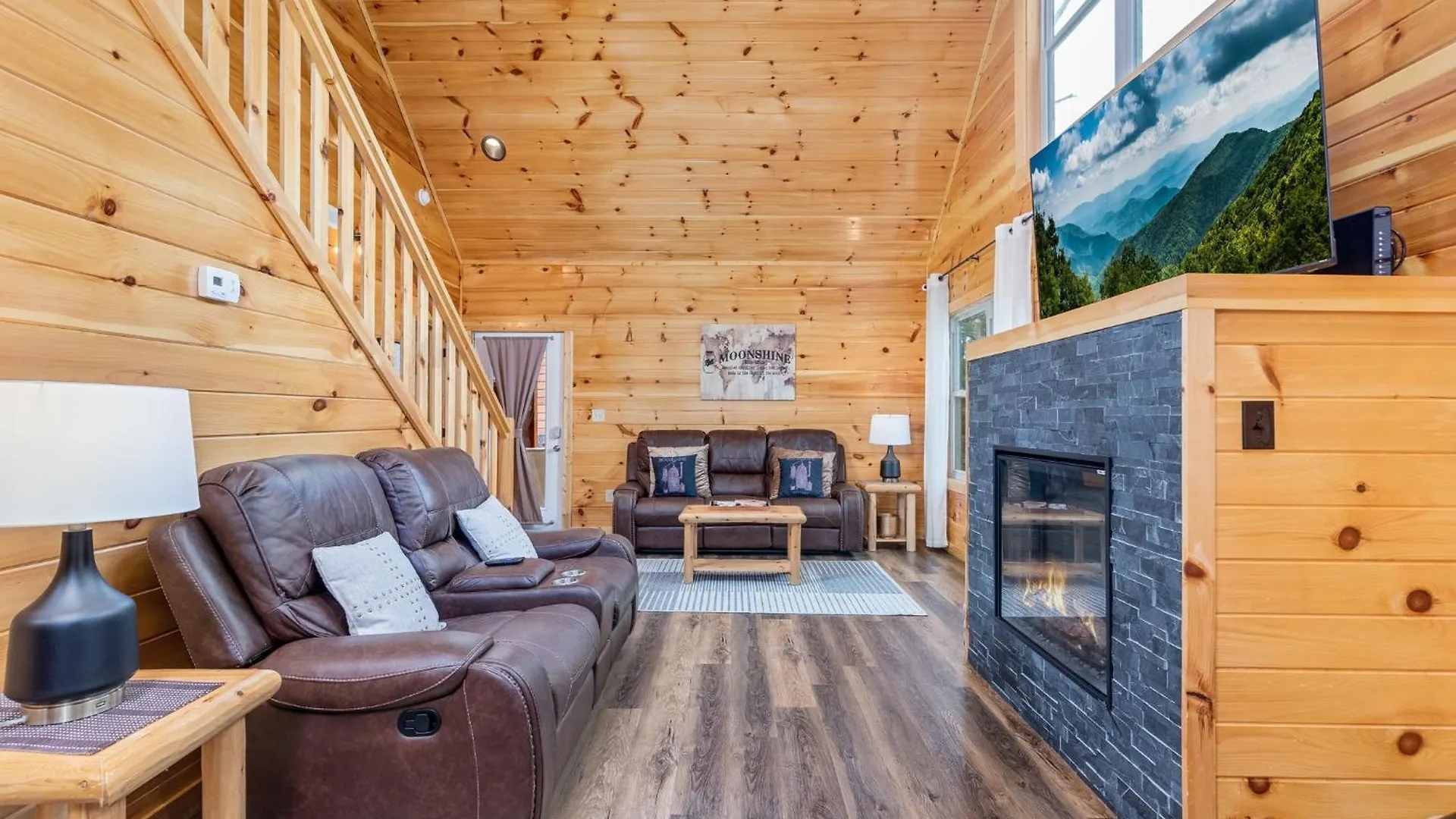 Fully Loaded In Heart Of Holiday home *