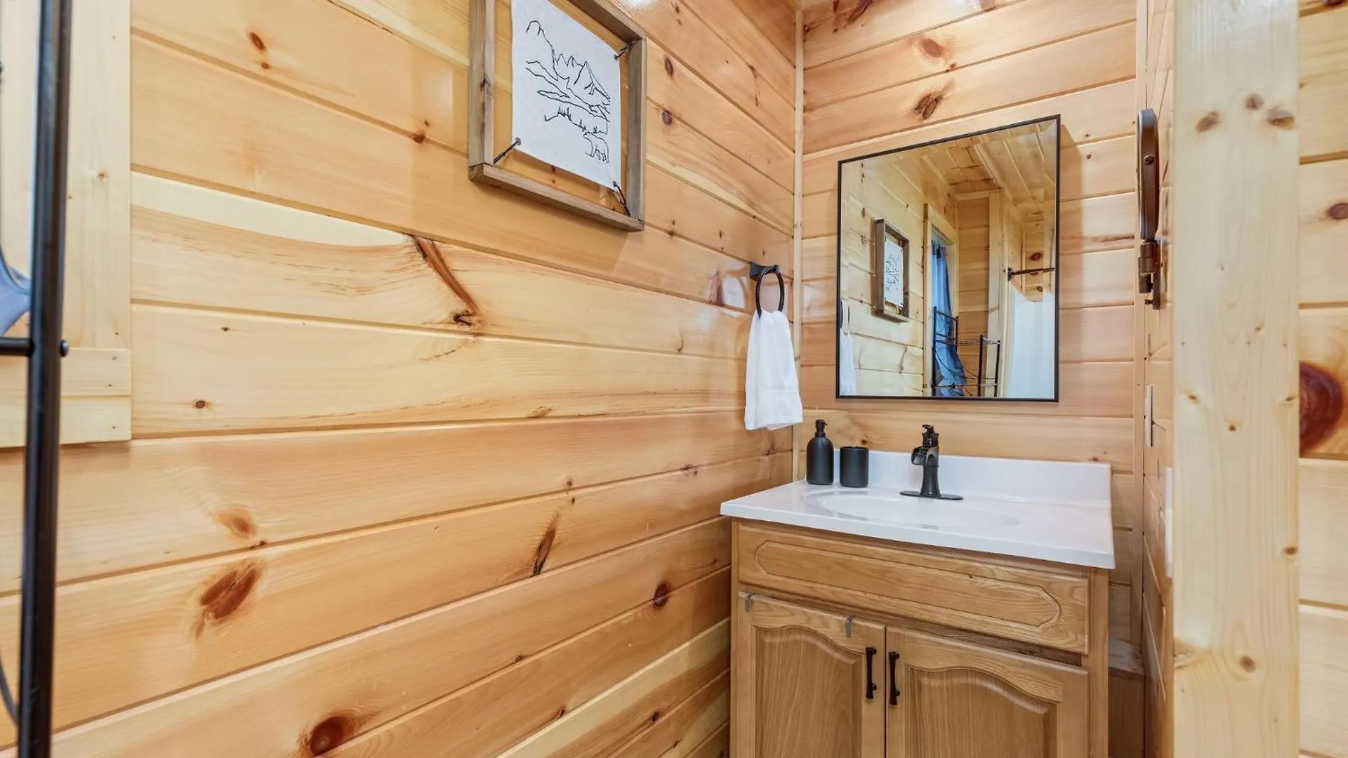 Fully Loaded In Heart Of Holiday home *