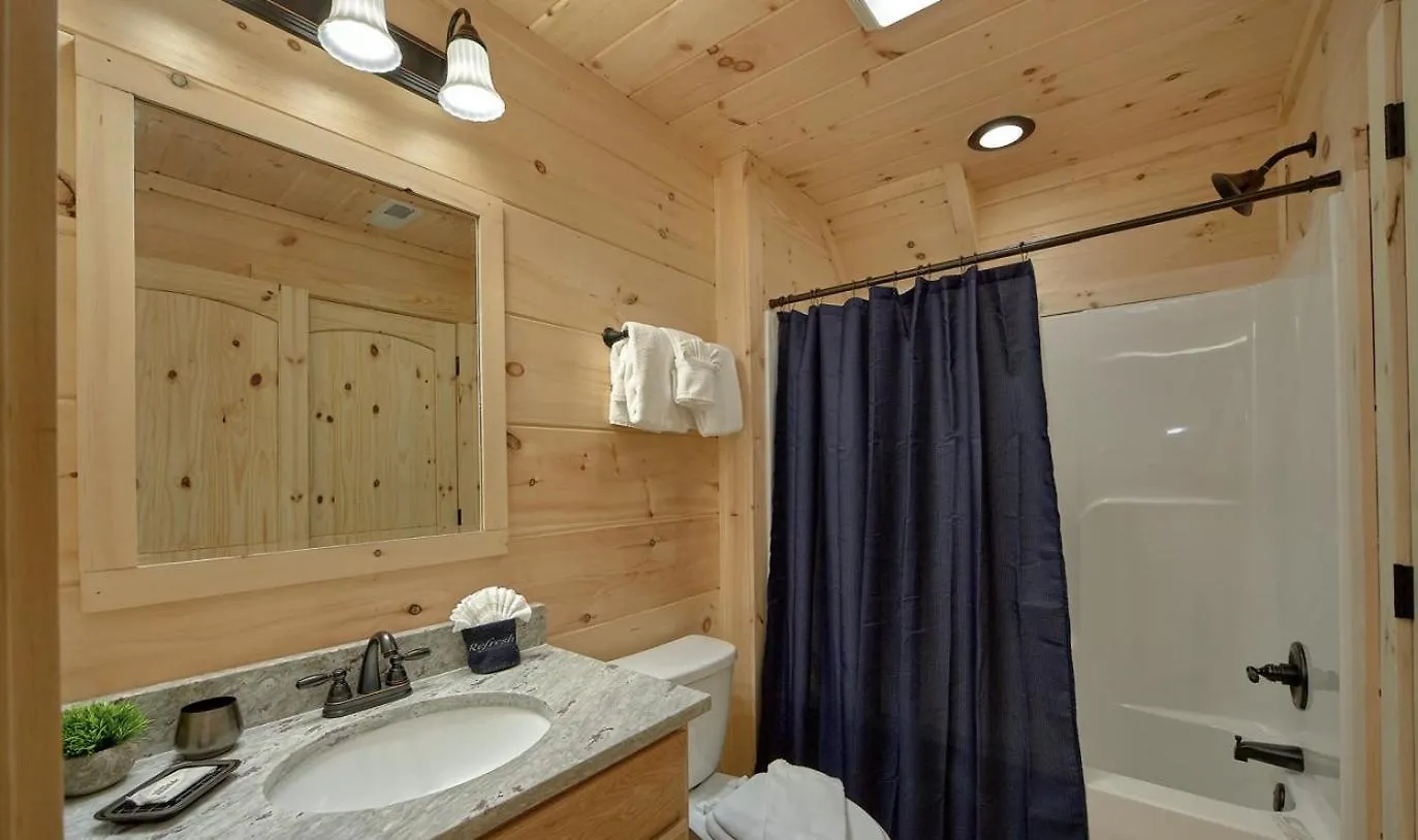 Holiday home Experience Luxury And Serenity Just Minutes From Attractions Private Indoor Pool Hot Tub Pigeon Forge