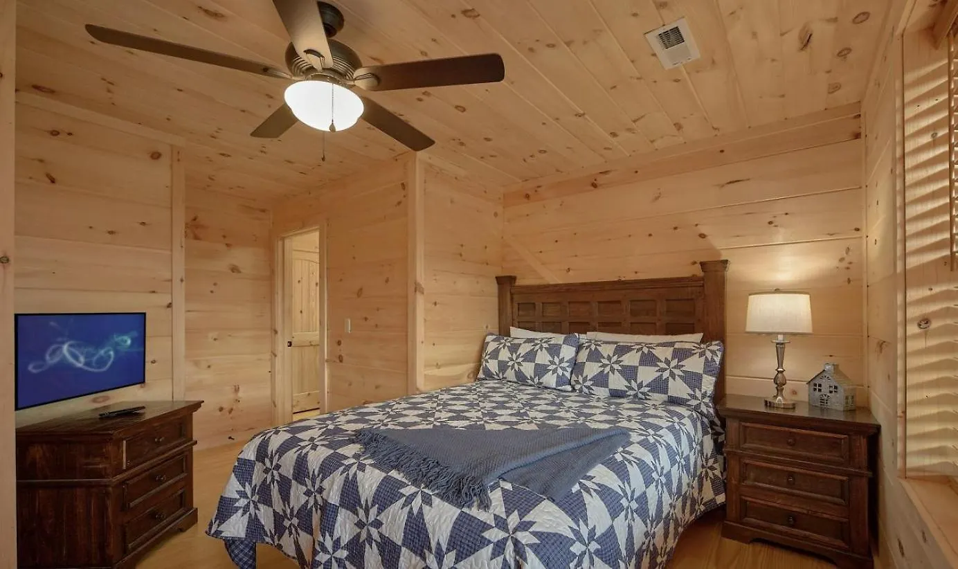 Experience Luxury And Serenity Just Minutes From Attractions Private Indoor Pool Hot Tub