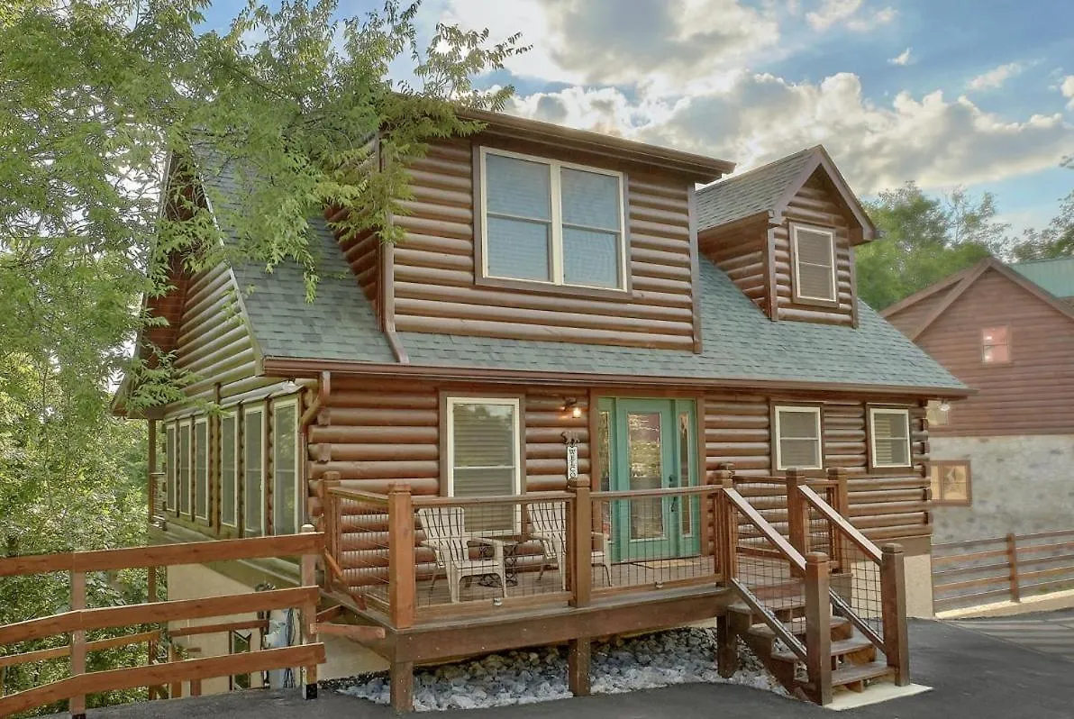 Experience Luxury And Serenity Just Minutes From Attractions Private Indoor Pool Hot Tub *
