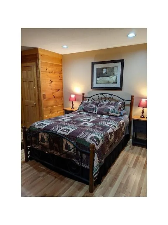 Holiday home Sleepy Bears Den *