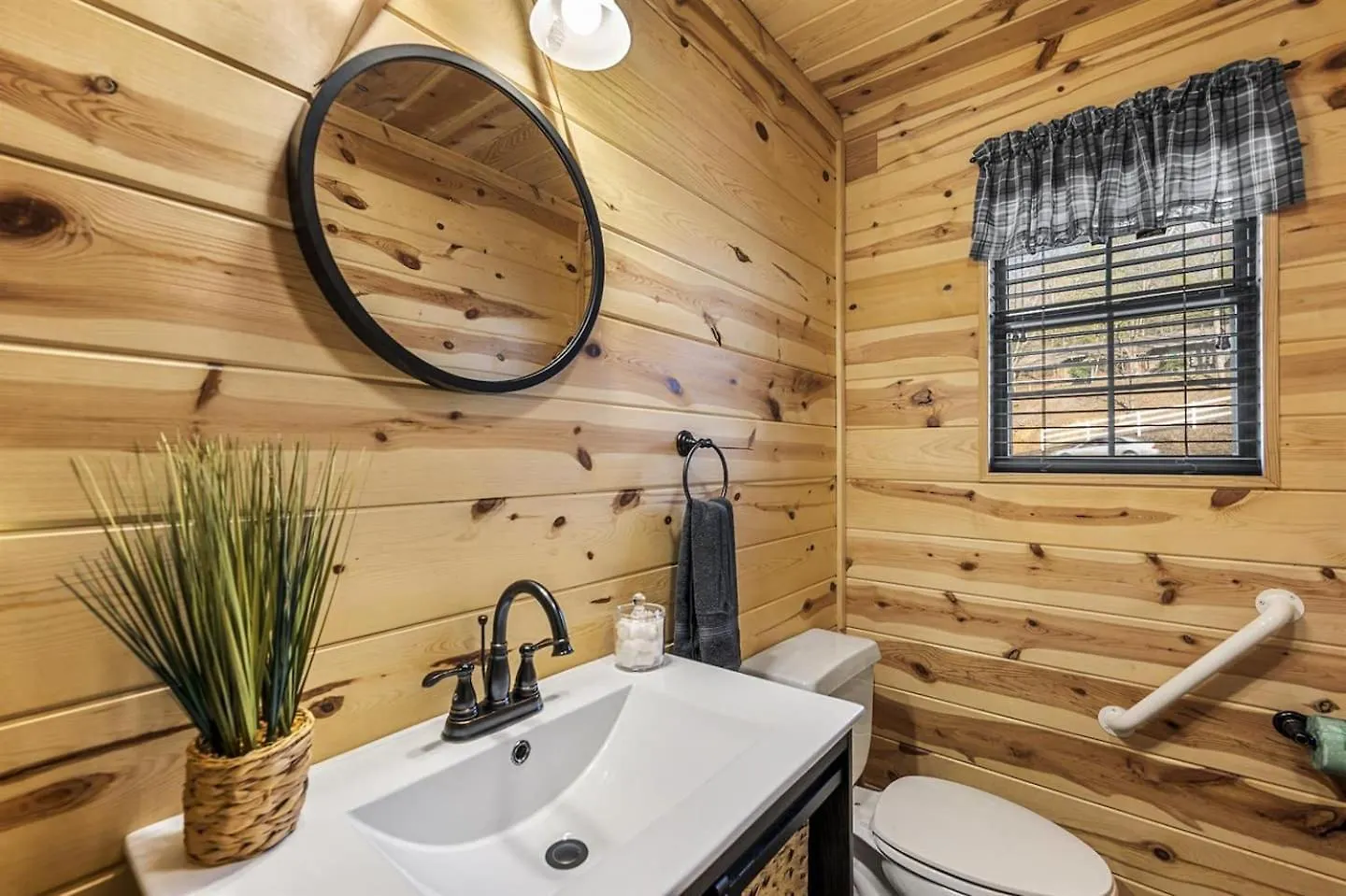 Holiday home Strawberry Wine Romantic Hot Tub Pigeon Forge