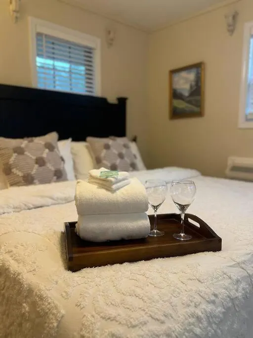 Сasa de vacaciones La Casita- King Suite, 3 Minutes To Parkway