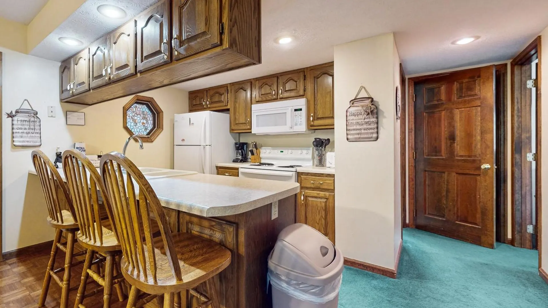 Big Bear Hug Cabin * Pigeon Forge