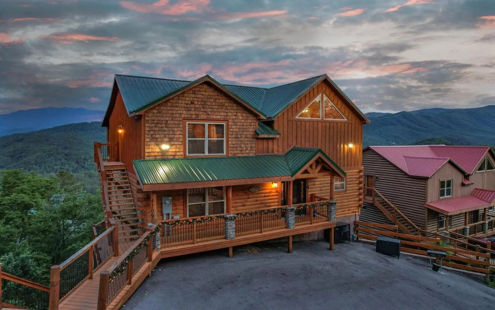 Villa Grand Mountain View Pigeon Forge