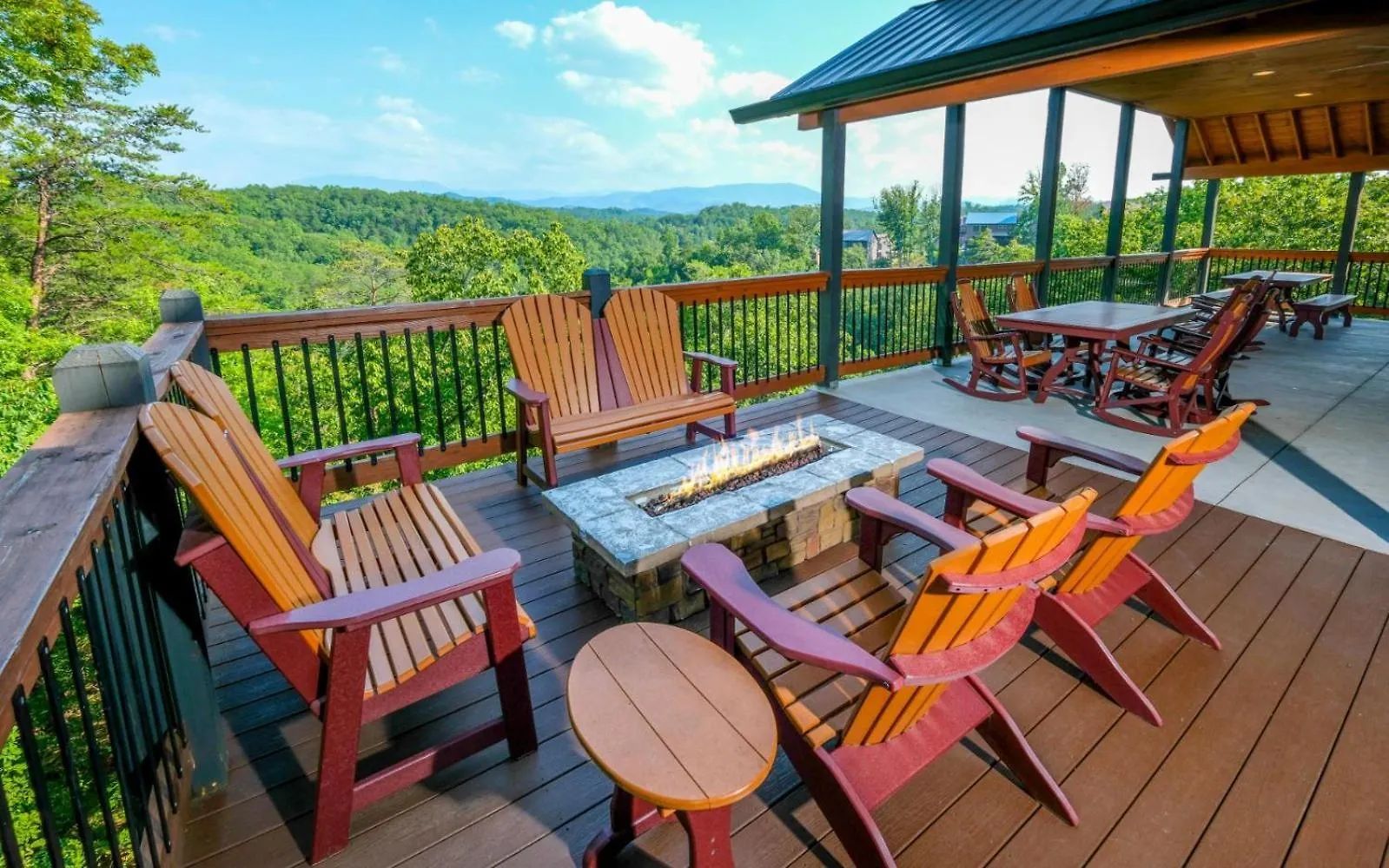 Willa Hibernation Retreat Pigeon Forge