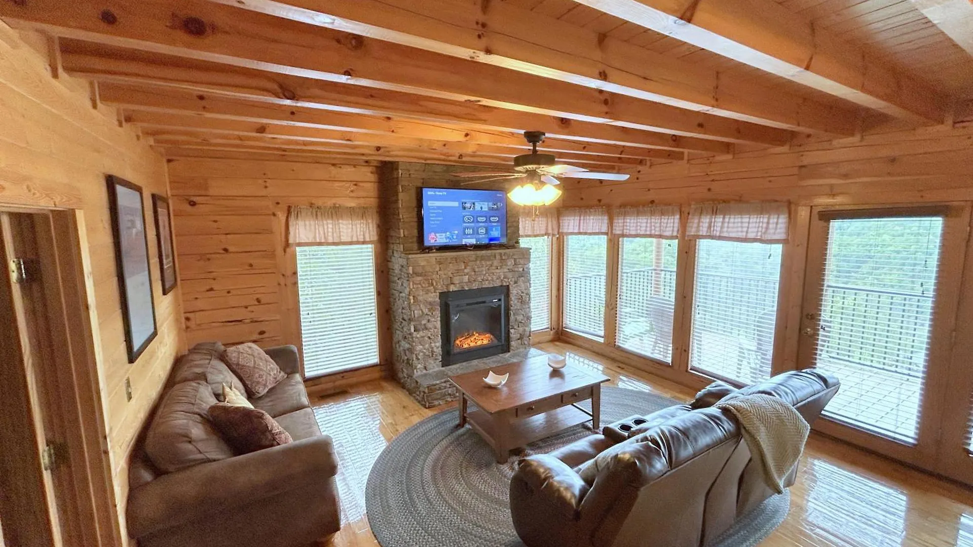 Wild Mountain Honey 3 Bedroom/3 Bath With Theater