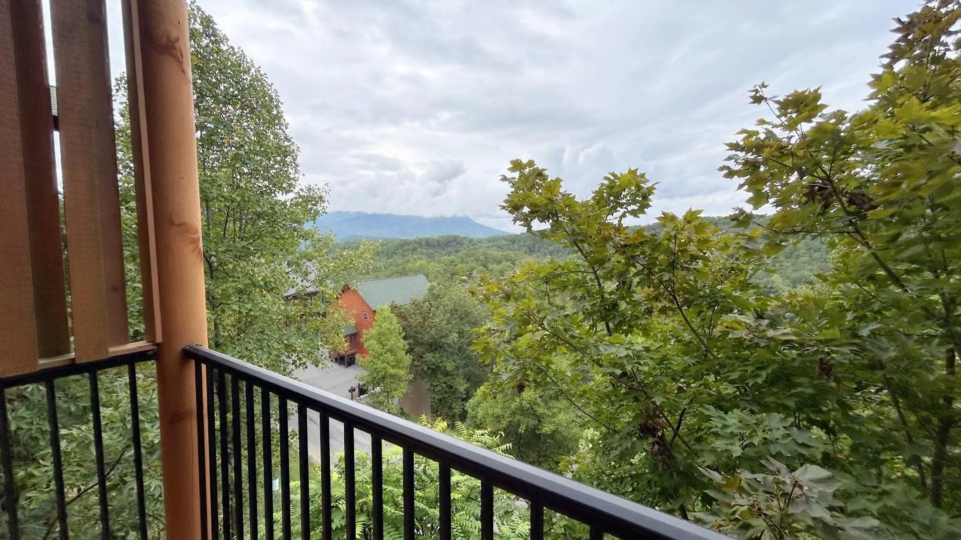 Holiday home Wild Mountain Honey 3 Bedroom/3 Bath With Theater Pigeon Forge