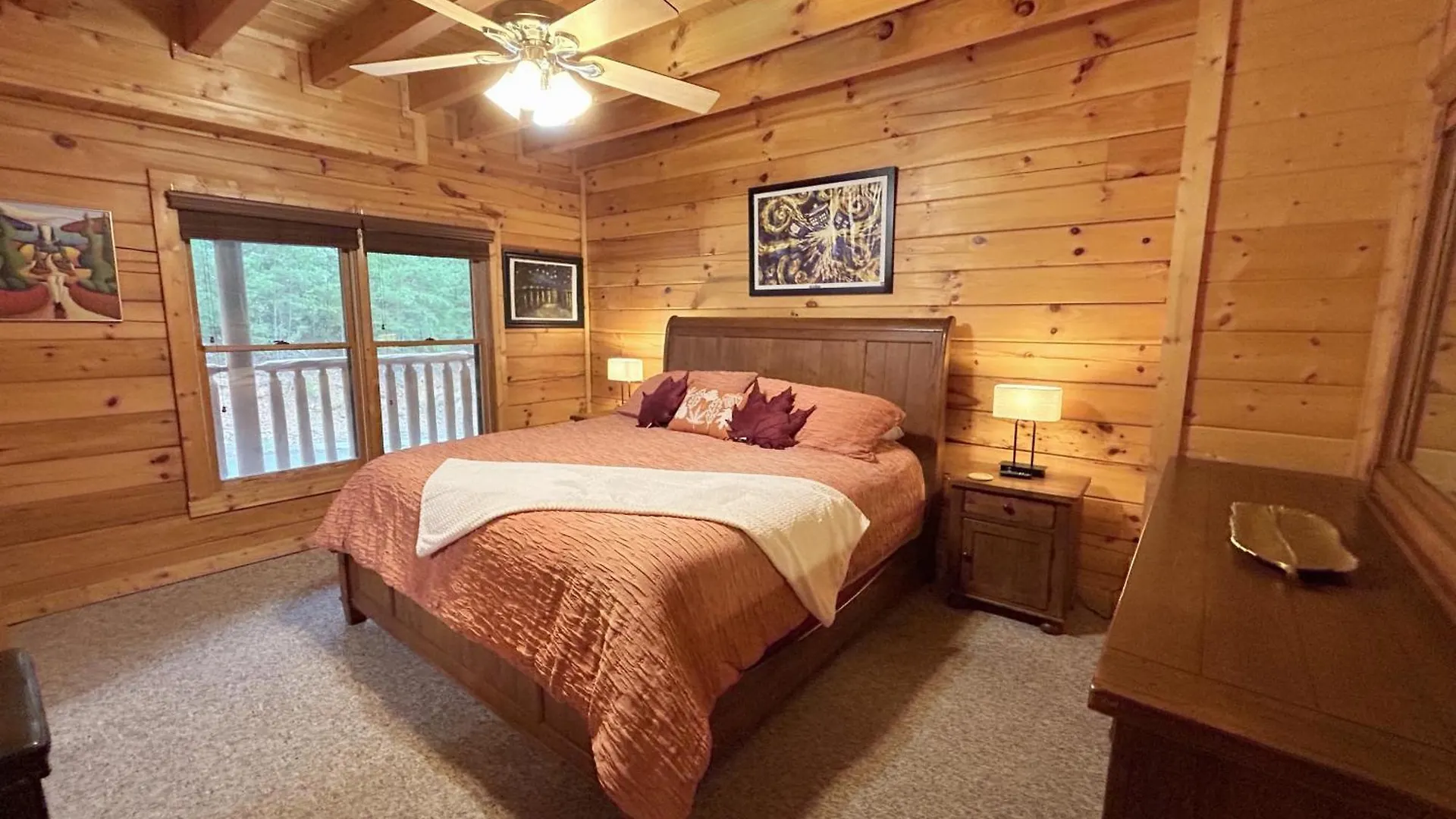 Wild Mountain Honey 3 Bedroom/3 Bath With Theater *