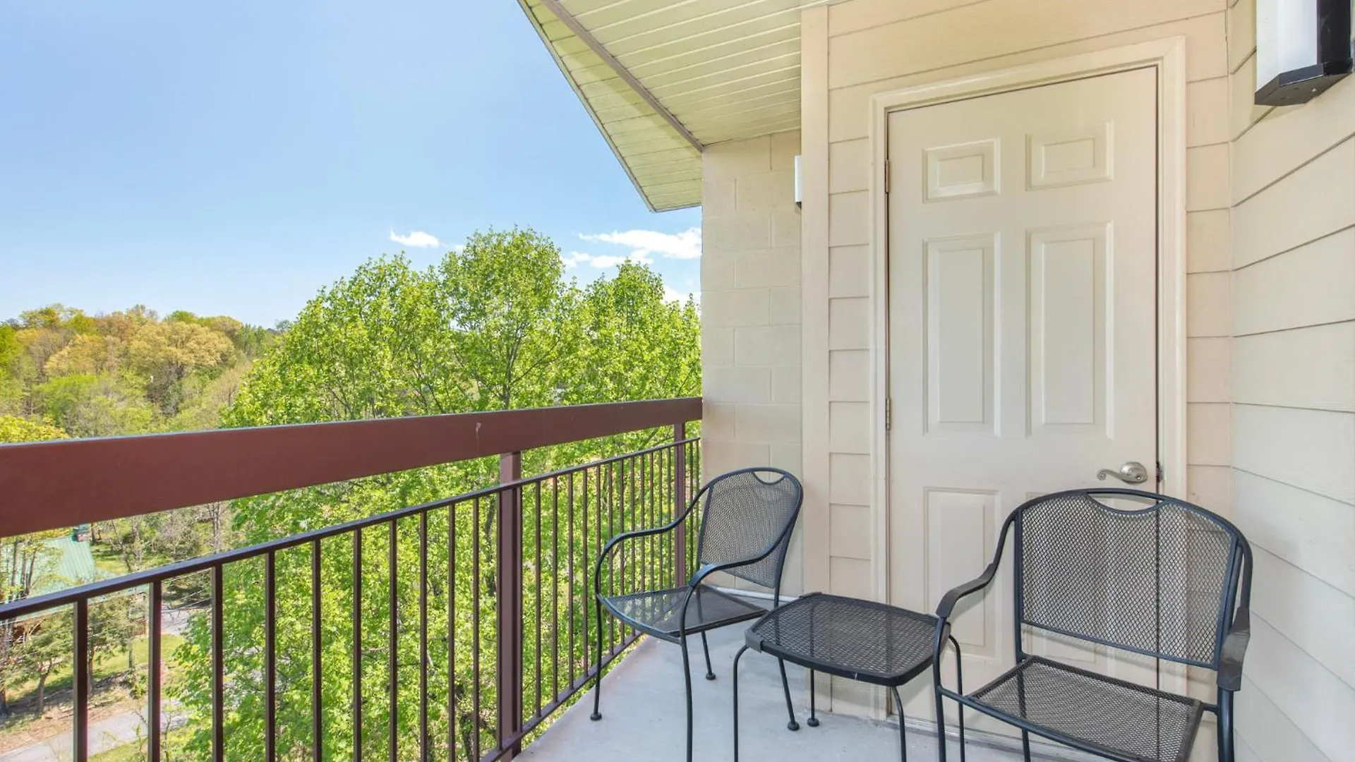 Relaxing River Cedar 704