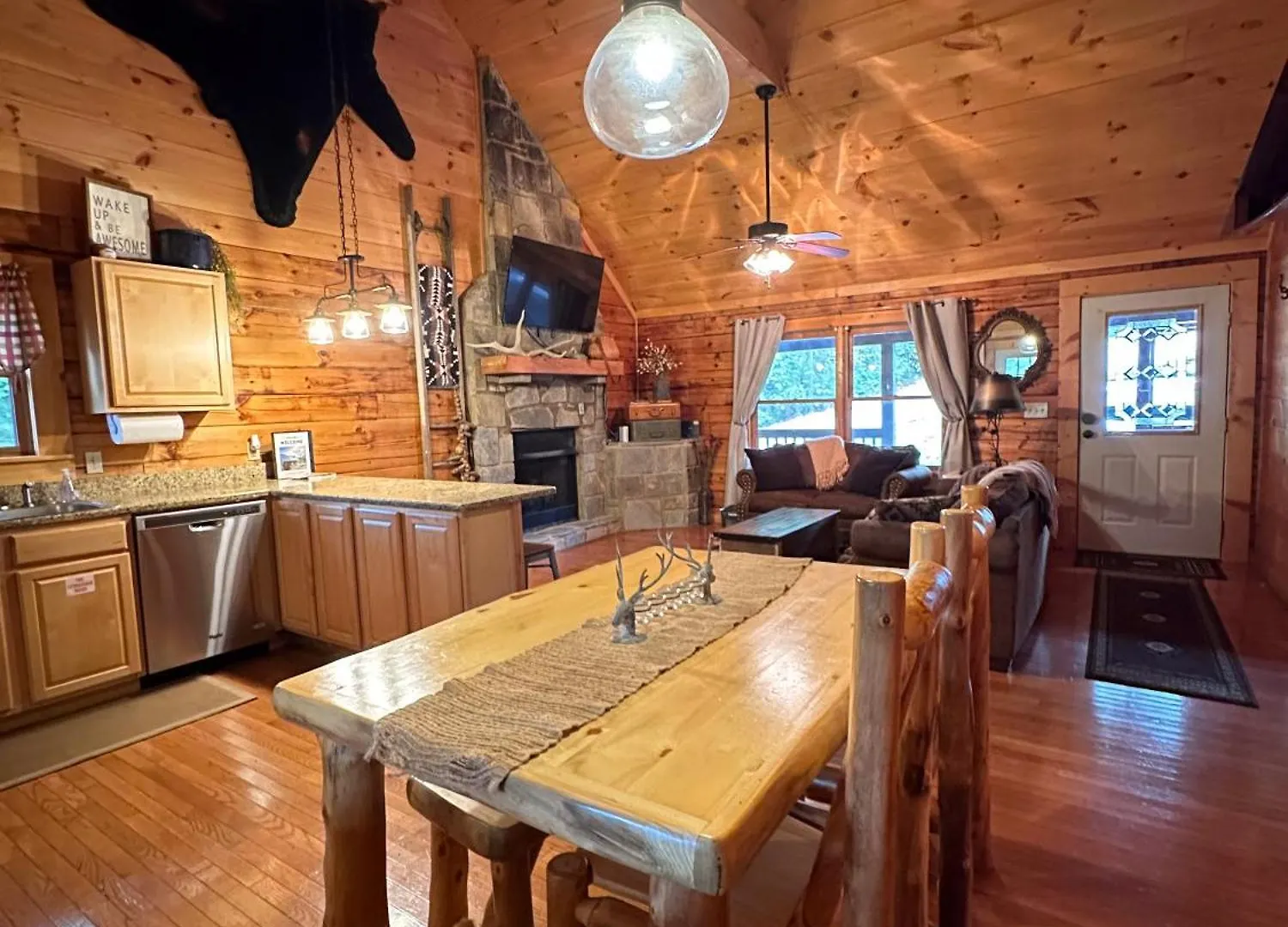 Holiday home Moon Shadow - Beautiful 1 Mile From Parkway *