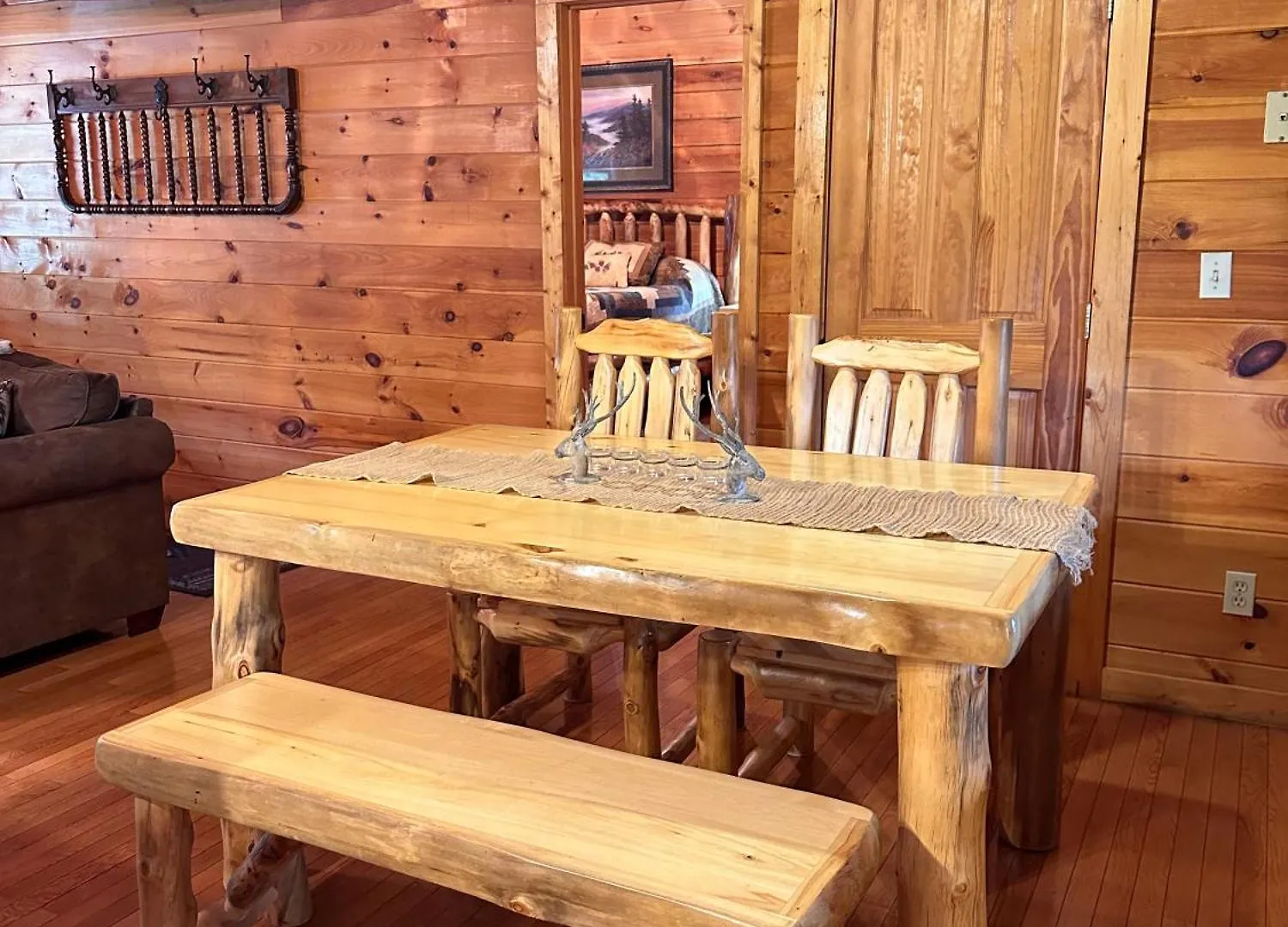 Moon Shadow - Beautiful 1 Mile From Parkway Pigeon Forge