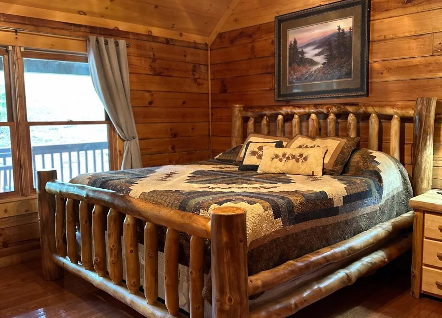 Holiday home Moon Shadow - Beautiful 1 Mile From Parkway *