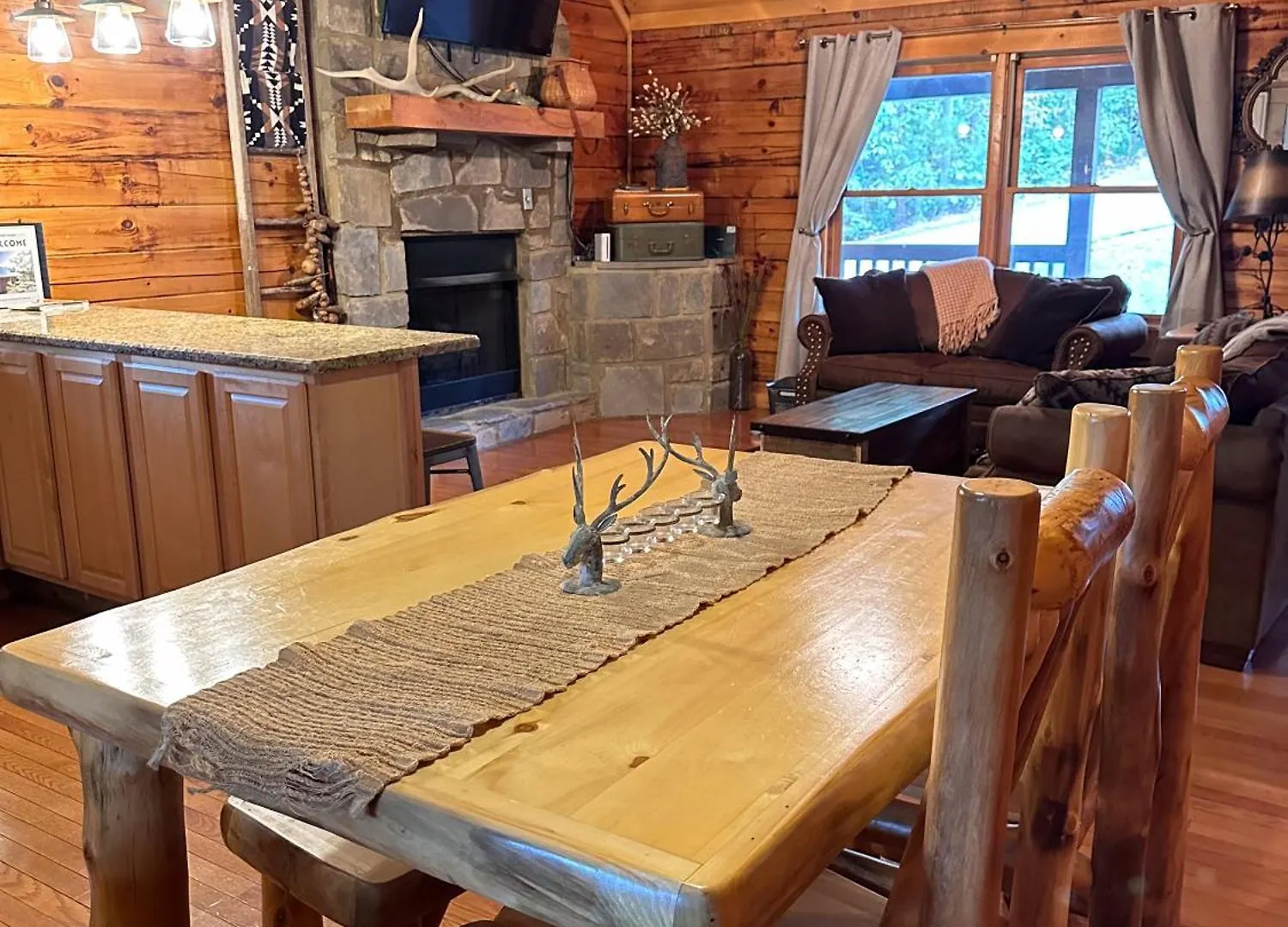 Holiday home Moon Shadow - Beautiful 1 Mile From Parkway *