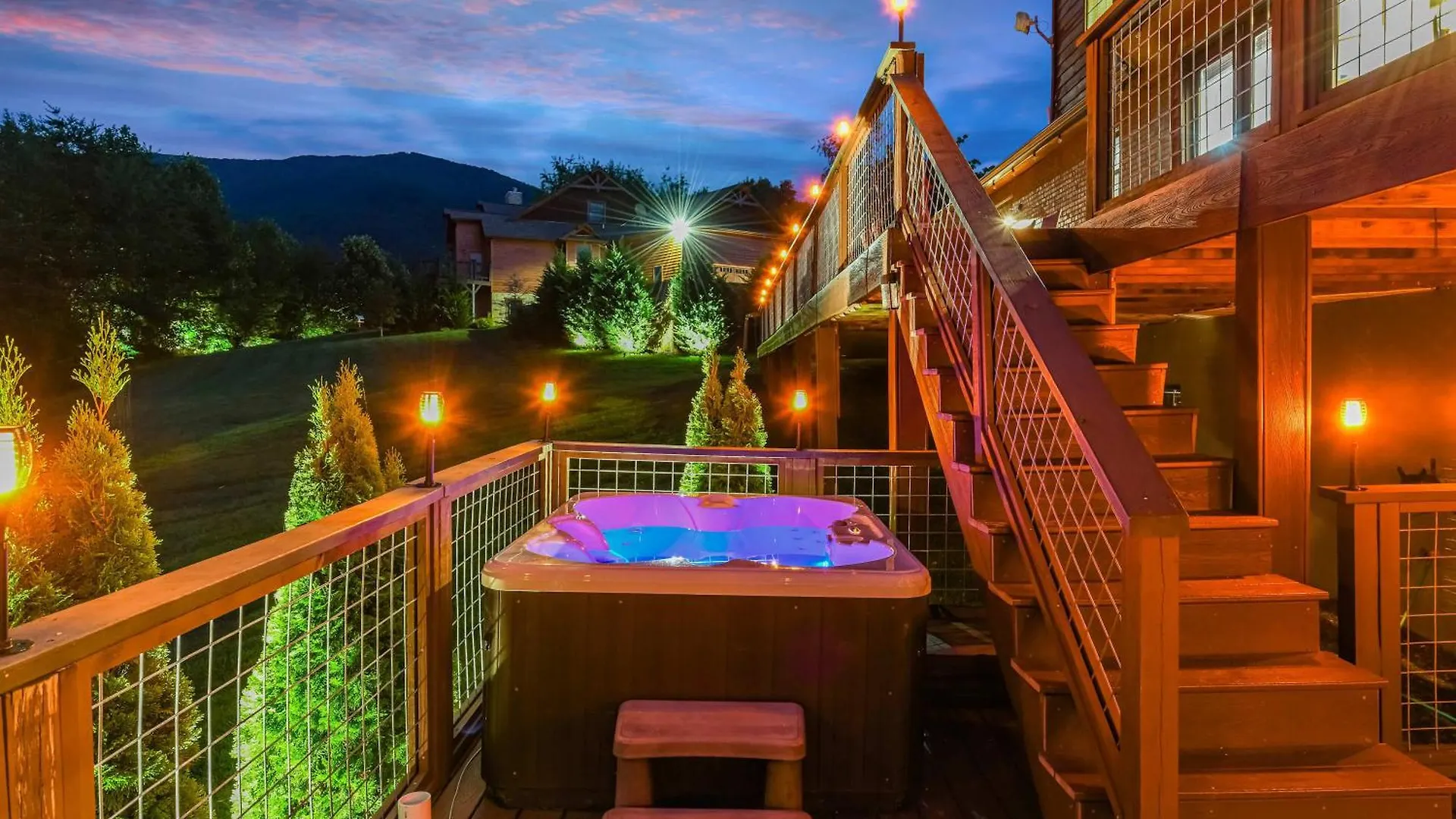 Greystone In The Smokies - Luxury - Pool Pigeon Forge
