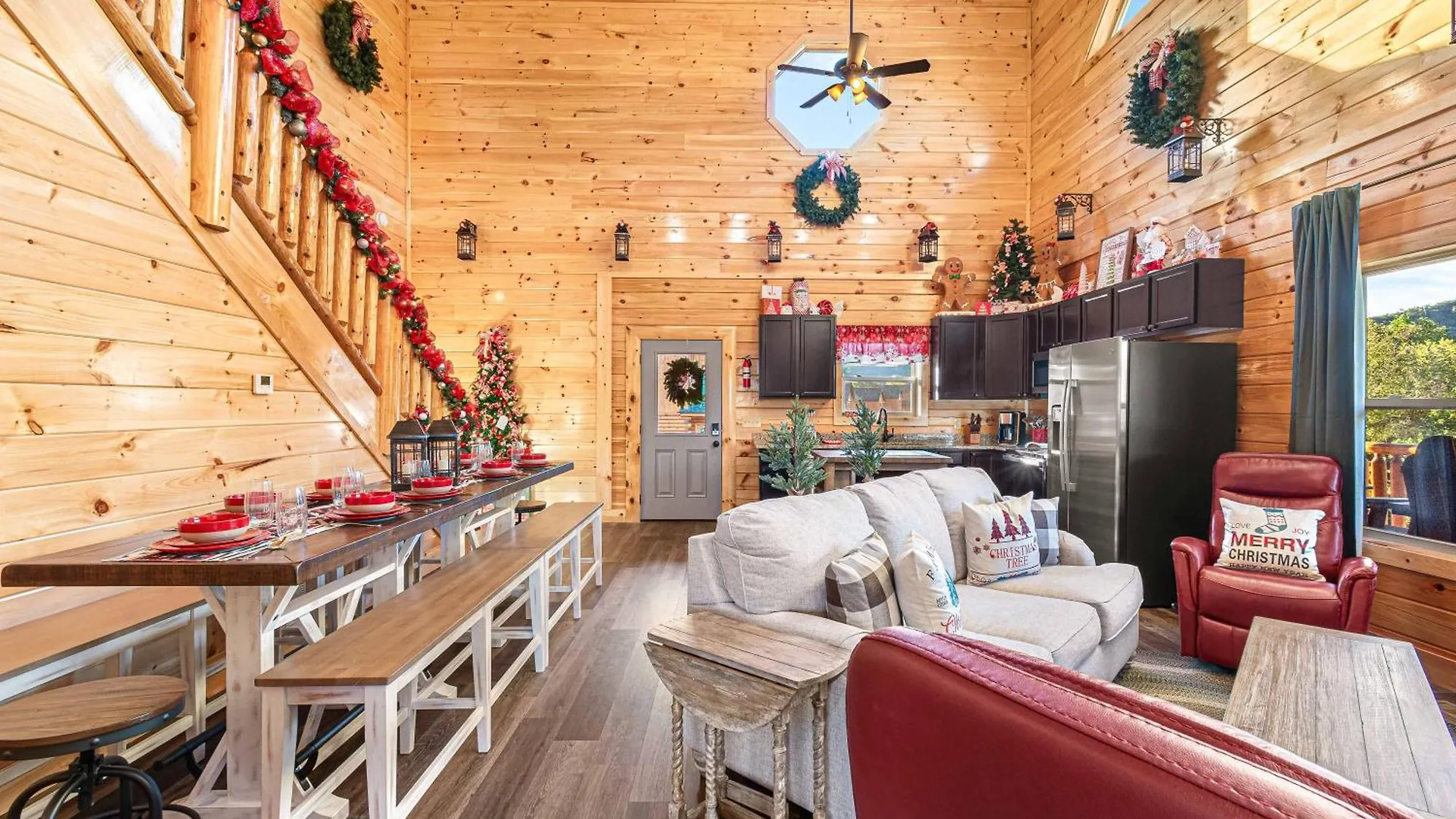 Xmascabins By Smokystays- Christmas Themed Year Round!