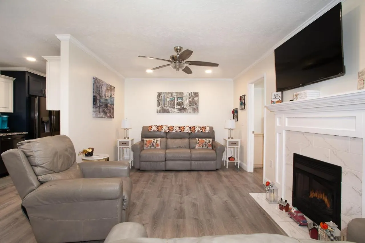 Cozy W Loveseat Fireplace Grill 度假居