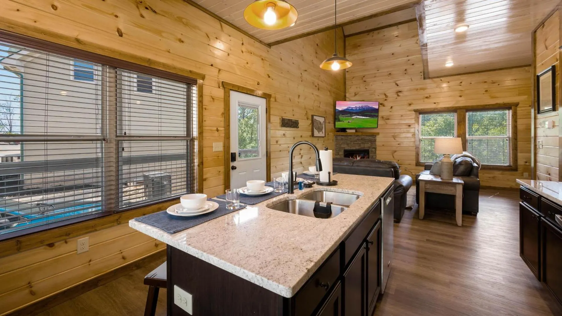 Liberty - Family Getaway With Pool, Hot Tub, Arcade & Dogs Holiday home *