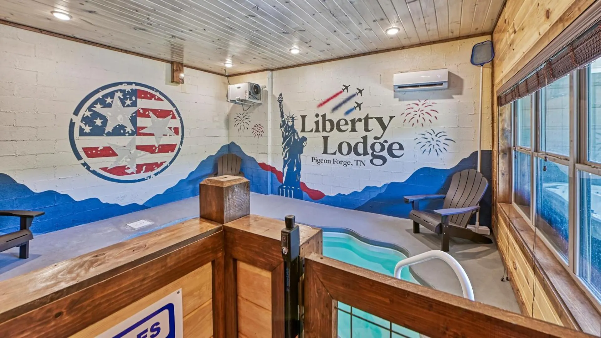 Liberty - Family Getaway With Pool, Hot Tub, Arcade & Dogs Pigeon Forge